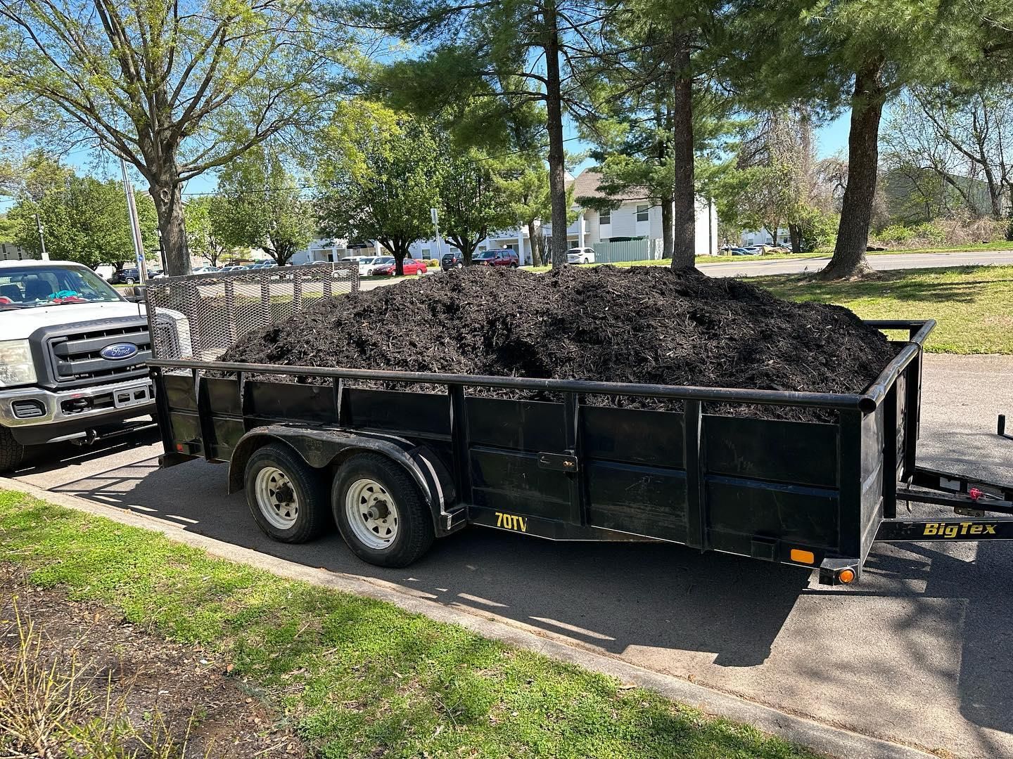  for The Right Price Right Choice Lawn Care Services in Murfreesboro, TN