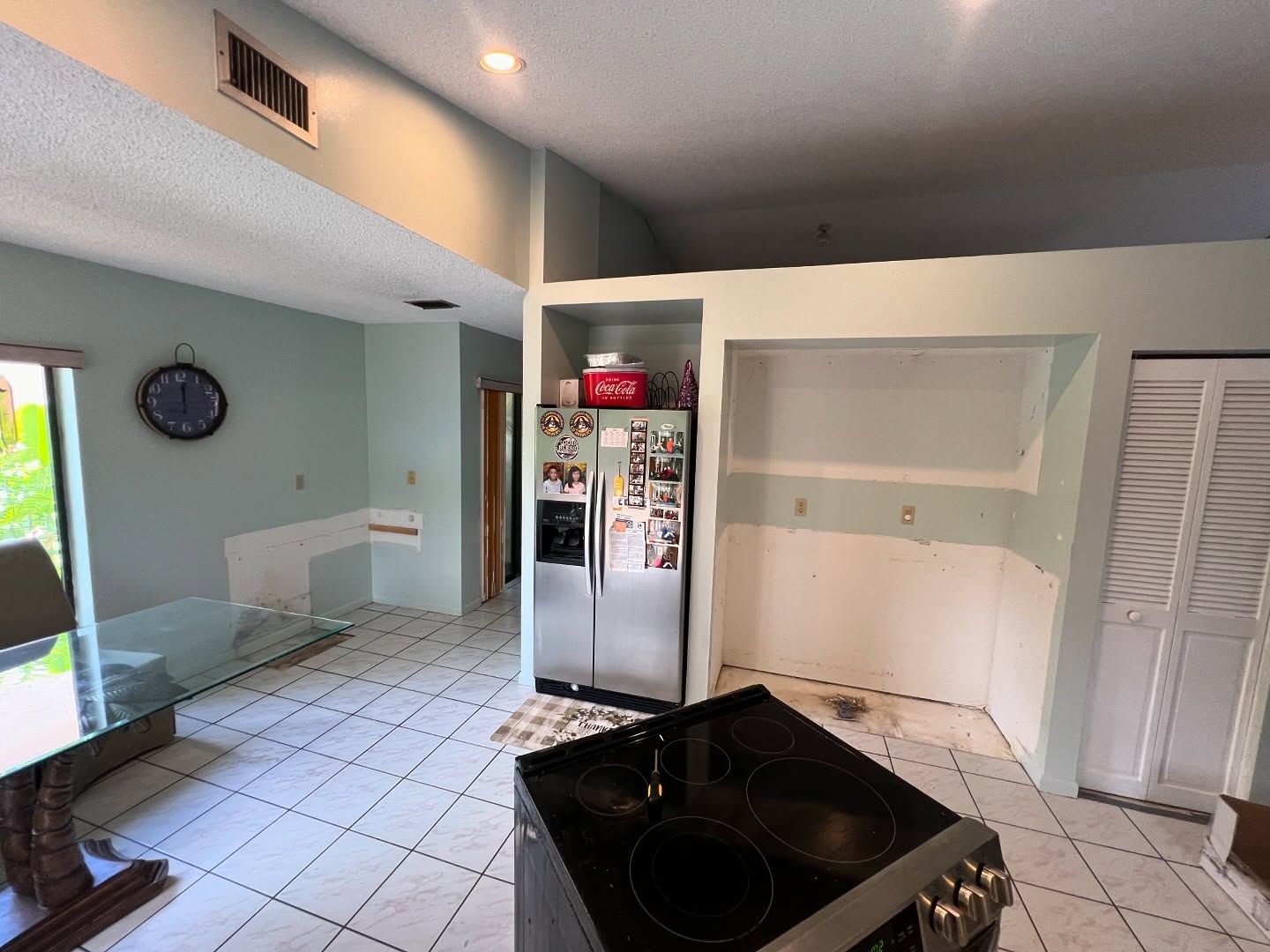  for J & J Refinishing in Fort Lauderdale,  FL