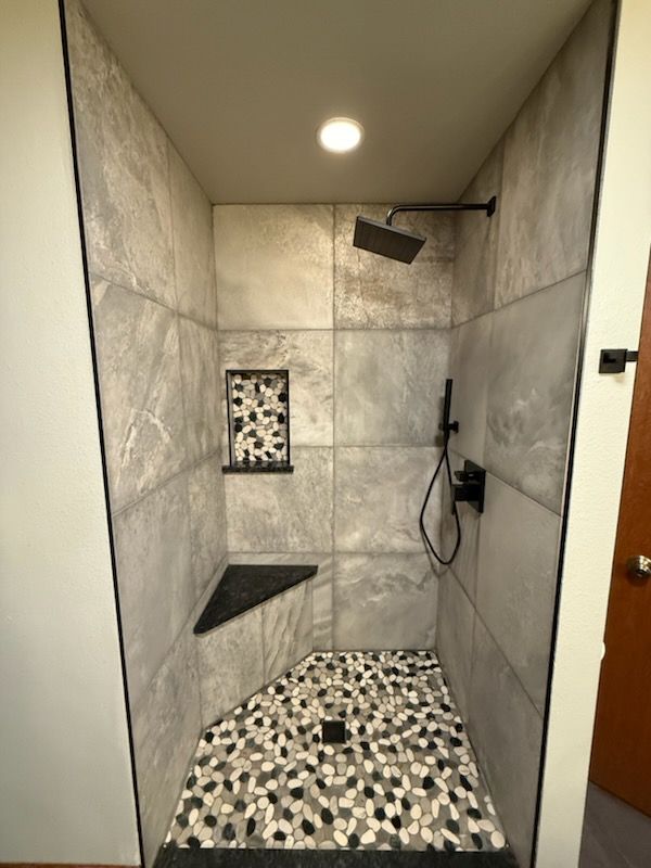  for Custom Valley Construction   in Sunnyside, Washington