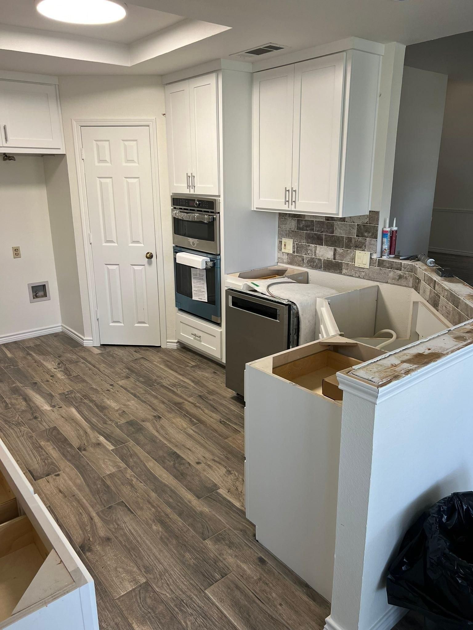  for Wade Custom Cabinets in Cleburne,, TX
