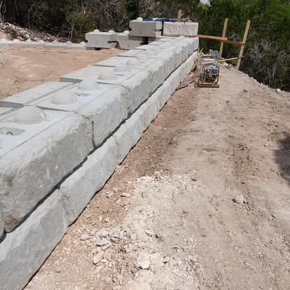  for Thompson Construction in Uvalde, TX