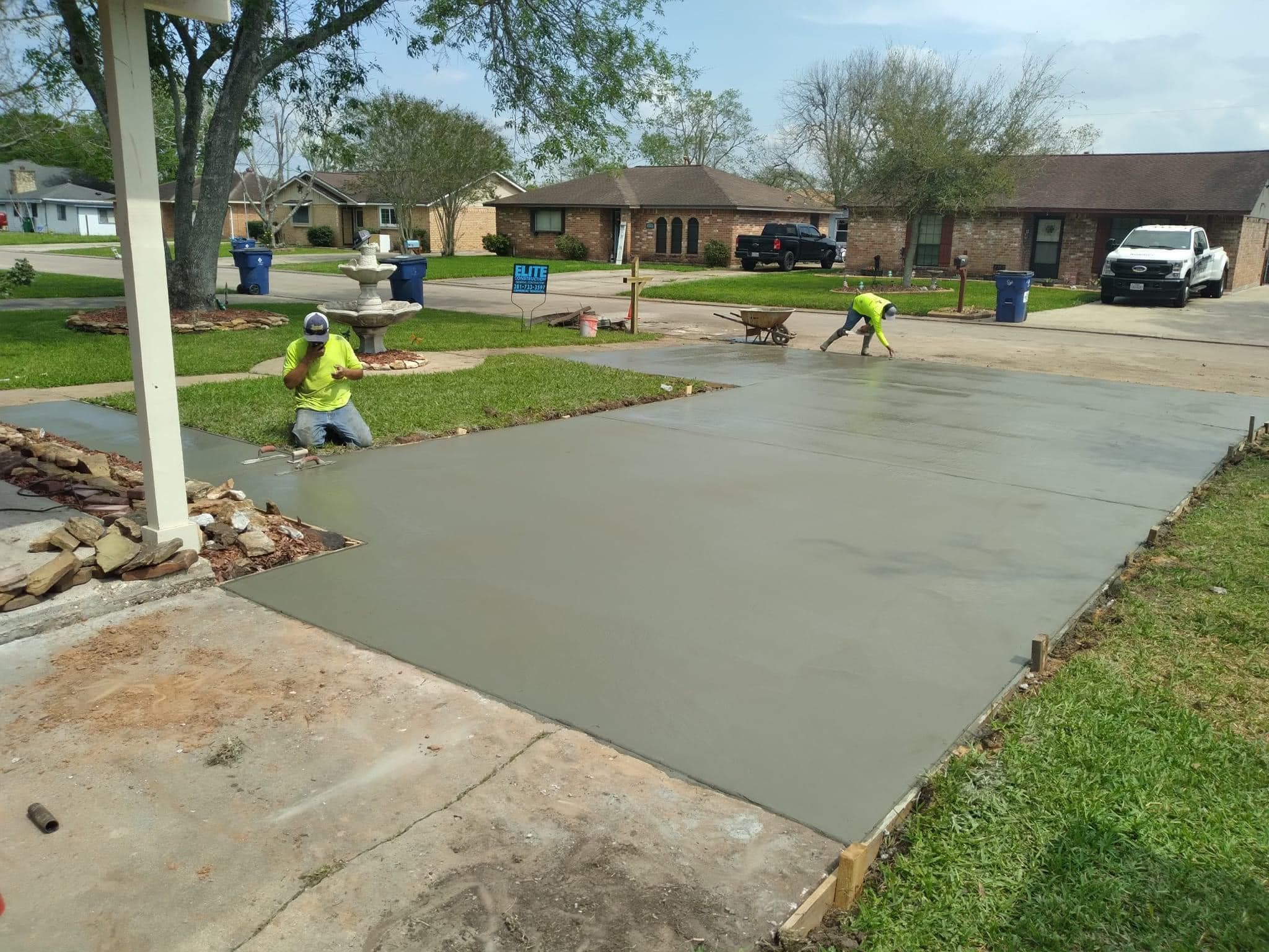  for Elite Construction in Rosharon, TX