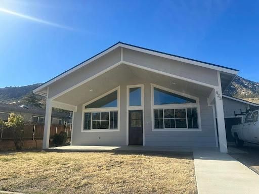  for Robert James Smith Construction in Lake Isabella, CA