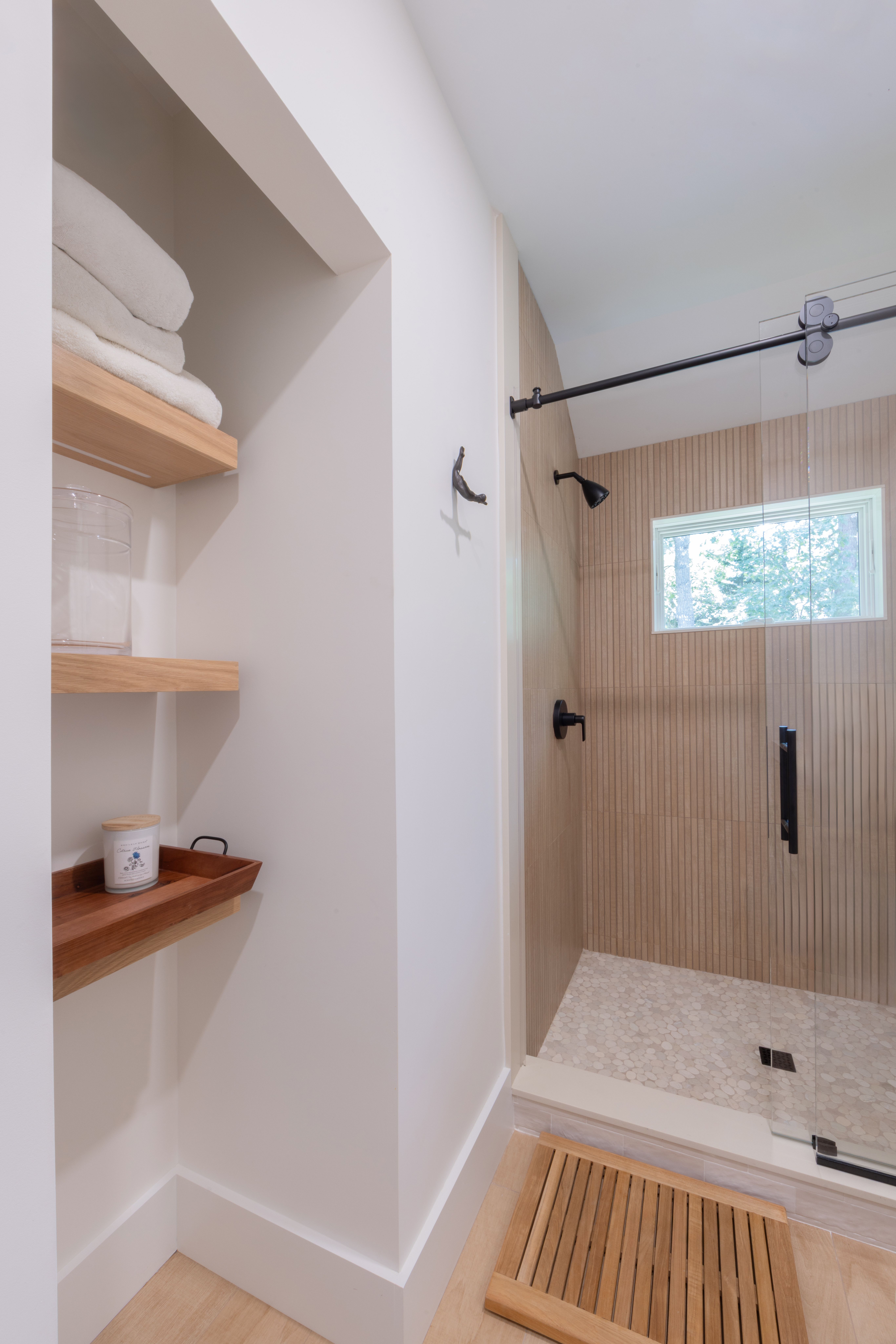  for Make It Right Contracting in East Hampton, NY