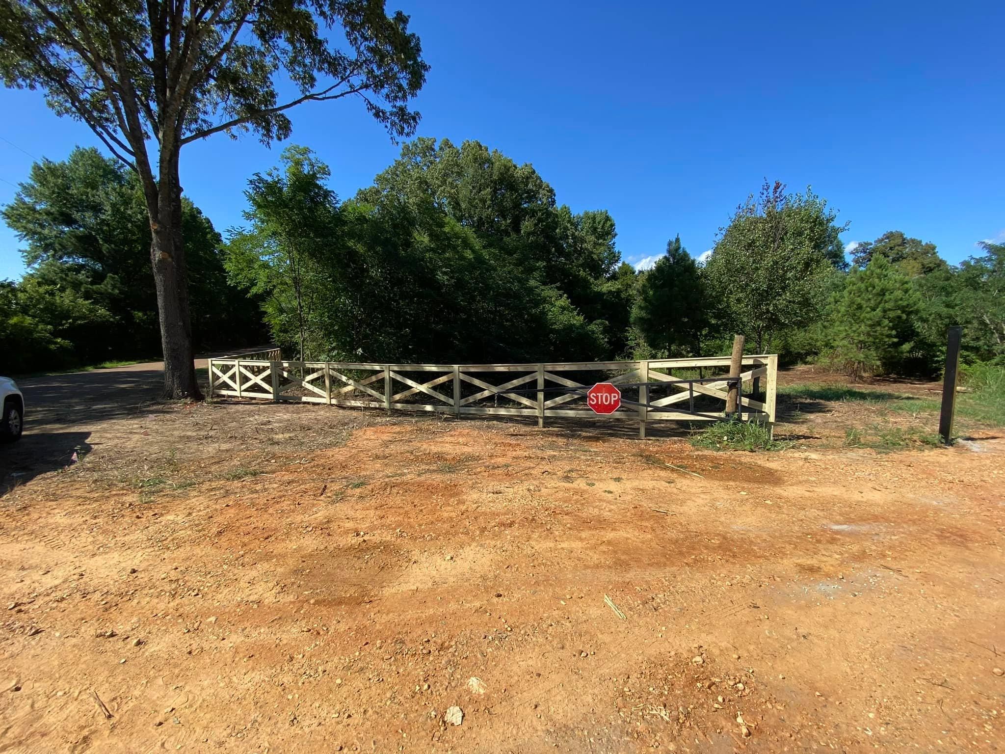  for Manning Fence, LLC in Hernando, MS