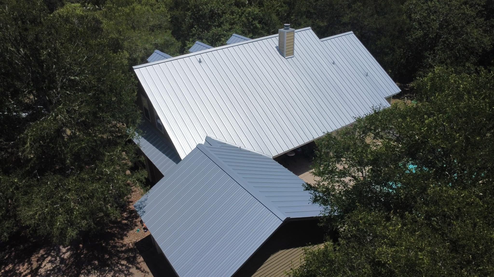 Metal roofs  for Barcenas Roofing & Remodeling in San Saba, TX