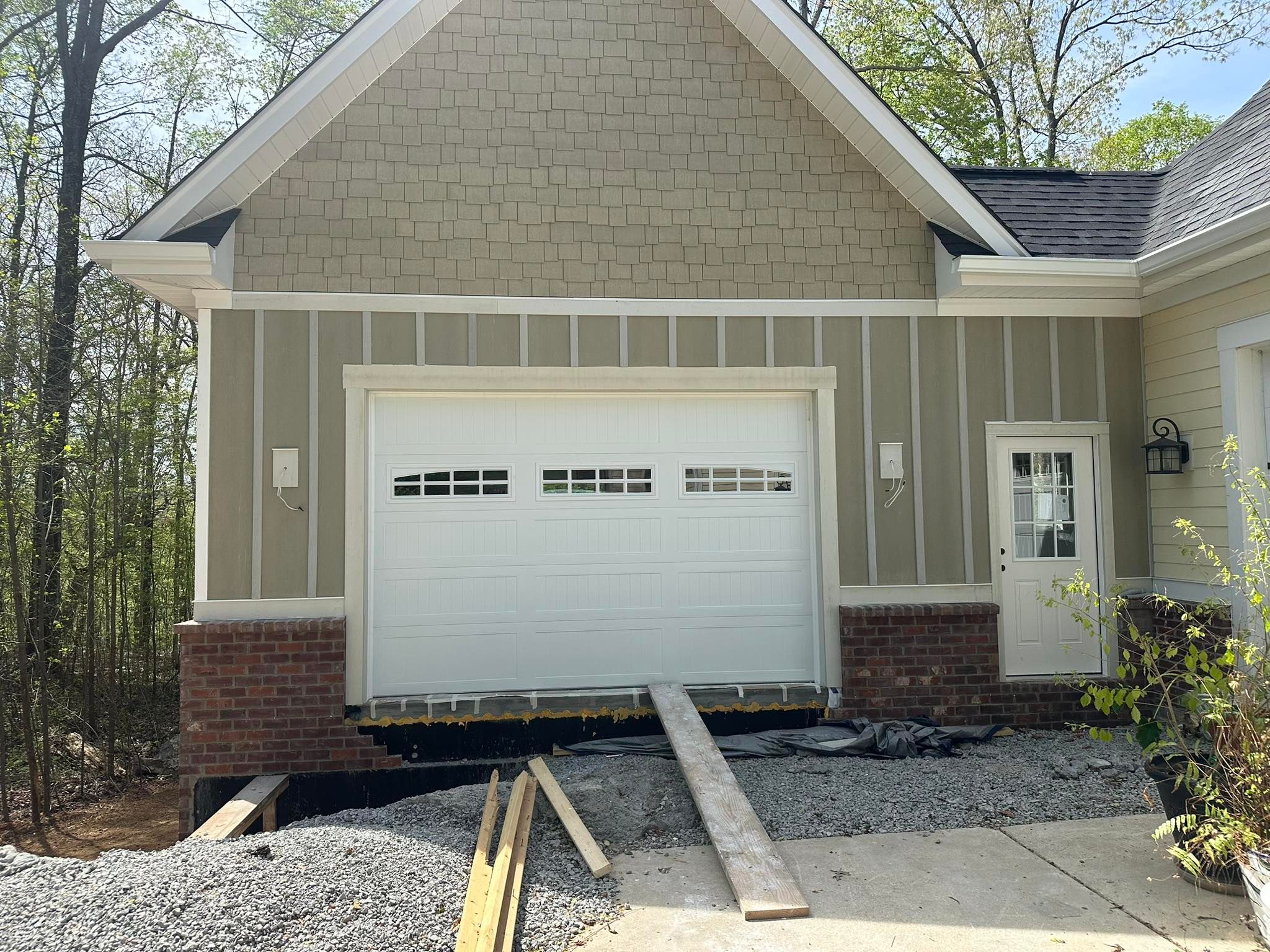  for Roby's Door Service in La Grange, KY