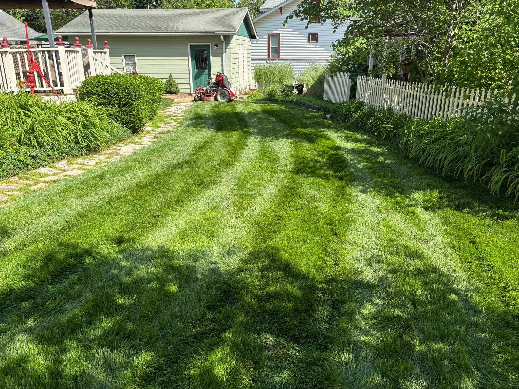  for Andrew's Lawn Service LLC in Lebanon, IL