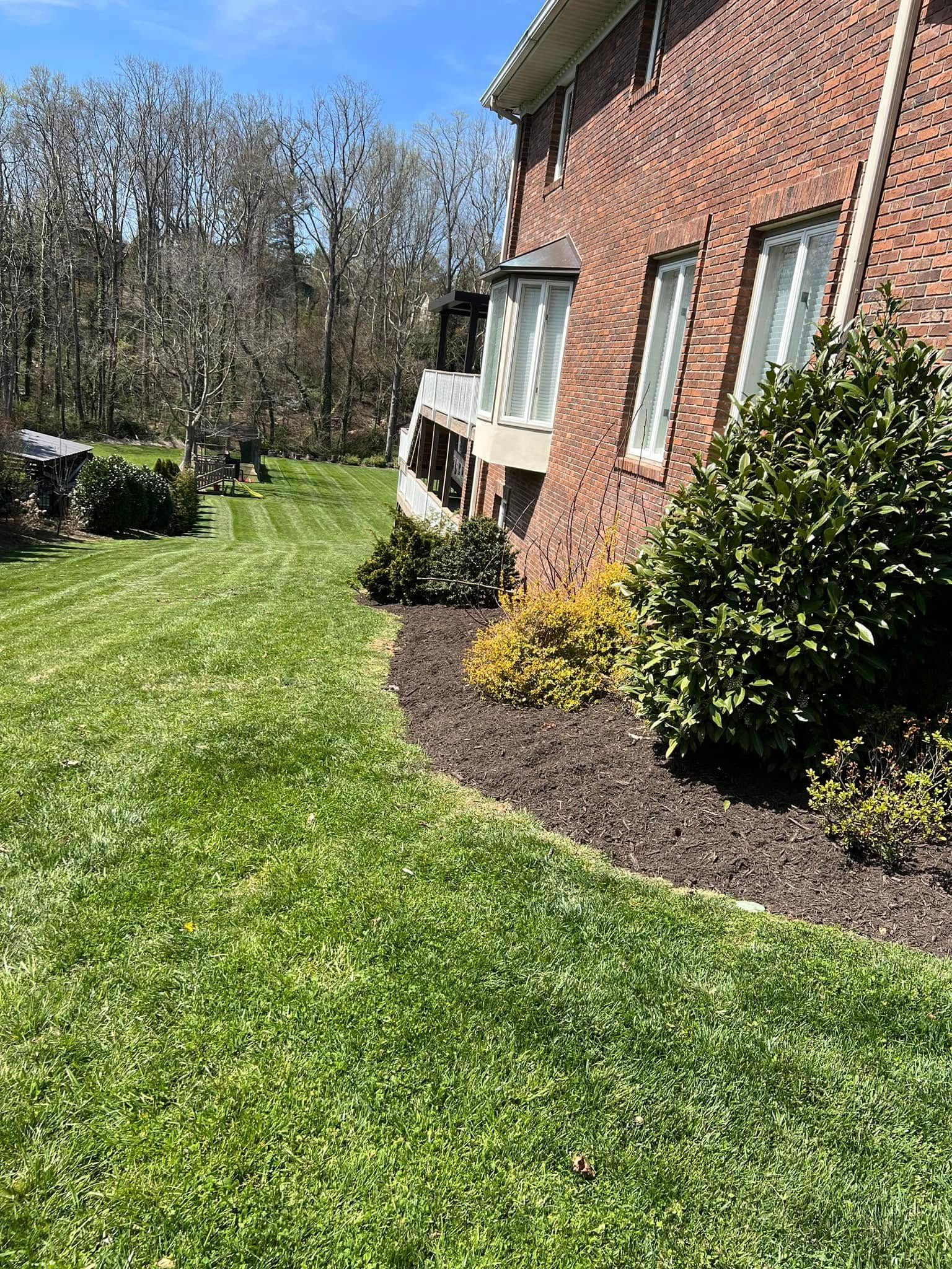 All Photos for SkyLimit LawnCare in Asheville, NC
