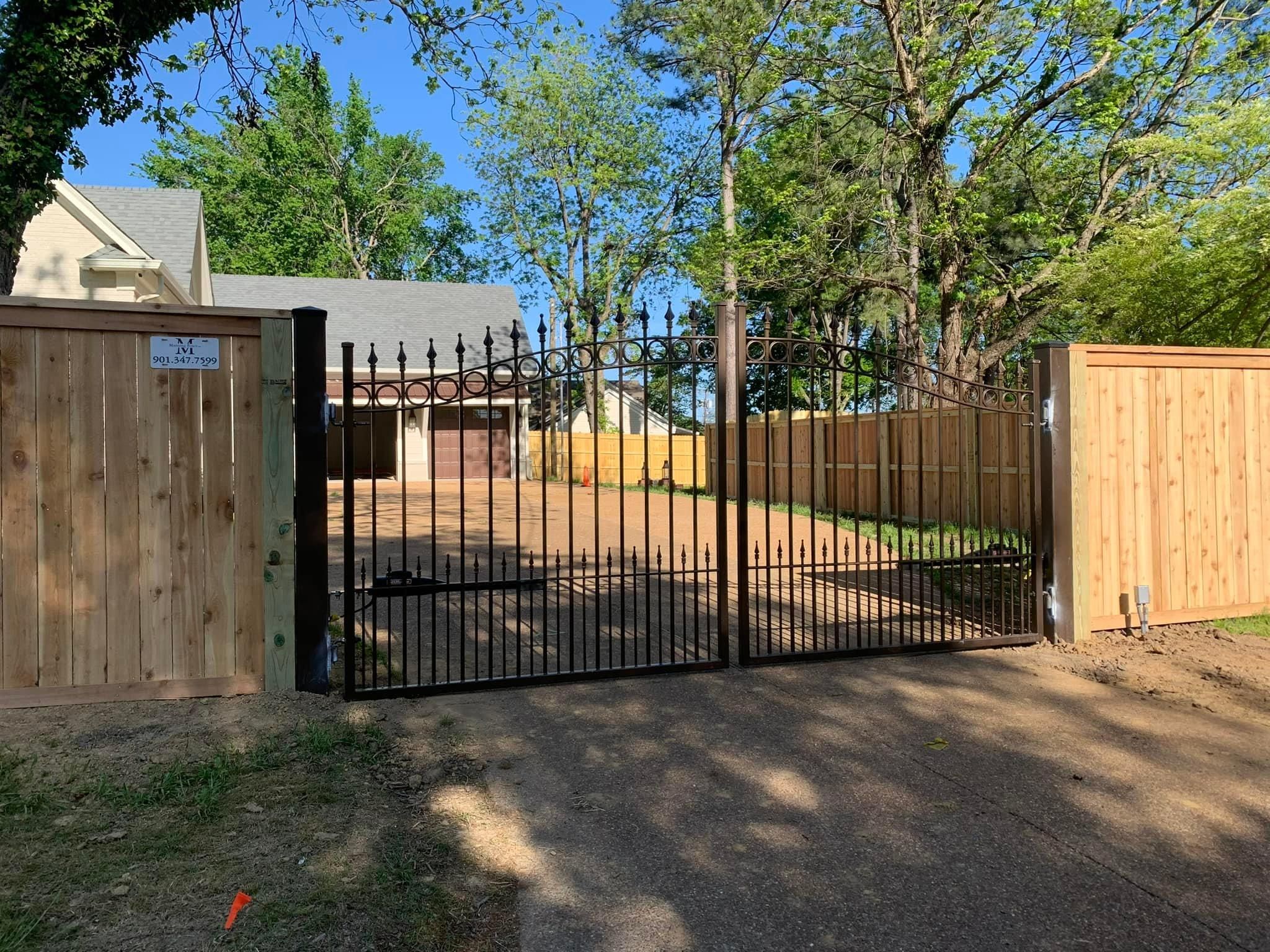  for Manning Fence, LLC in Hernando, MS