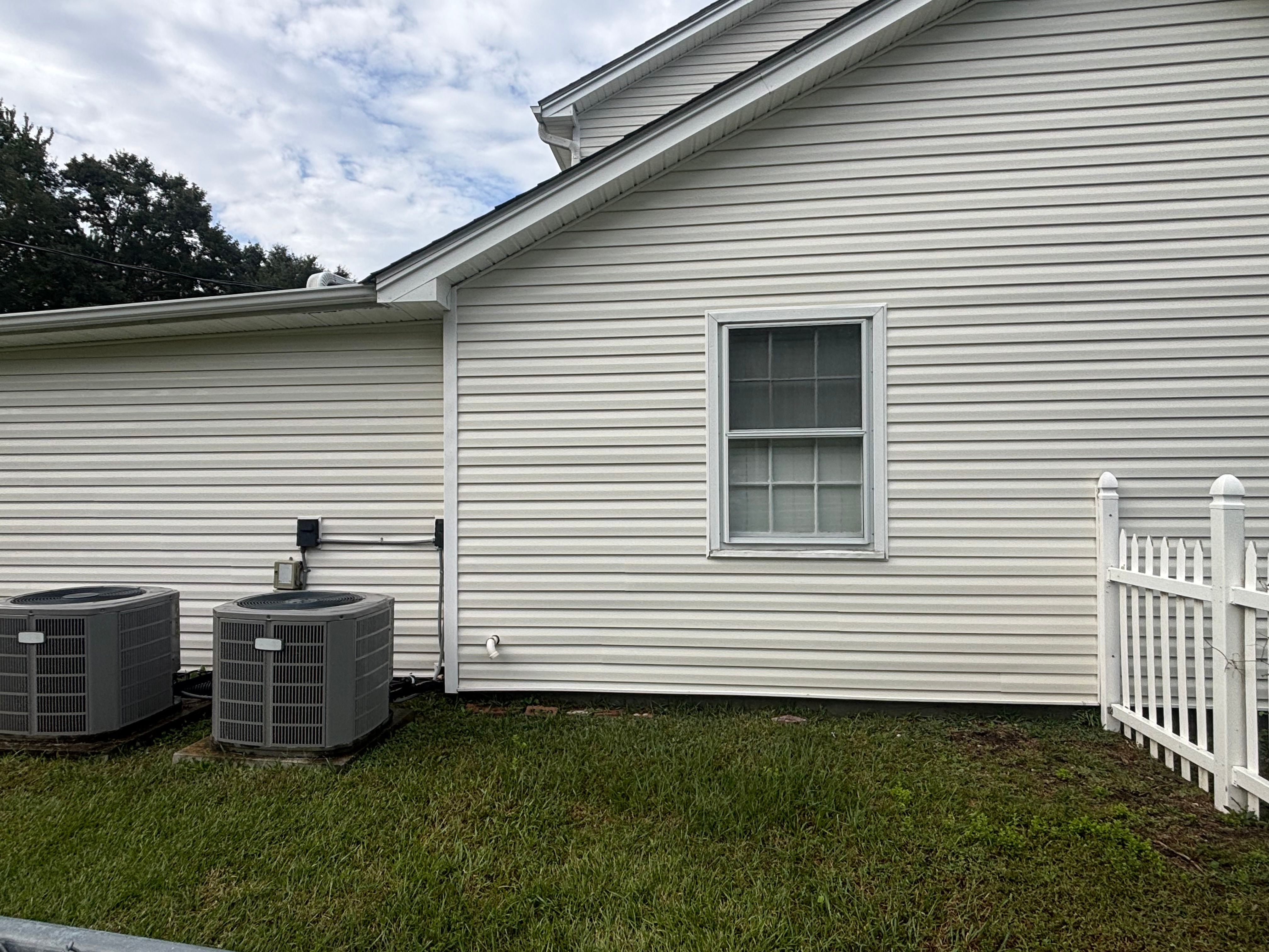  for Living Stream Pressure Washing in Wilmington, NC