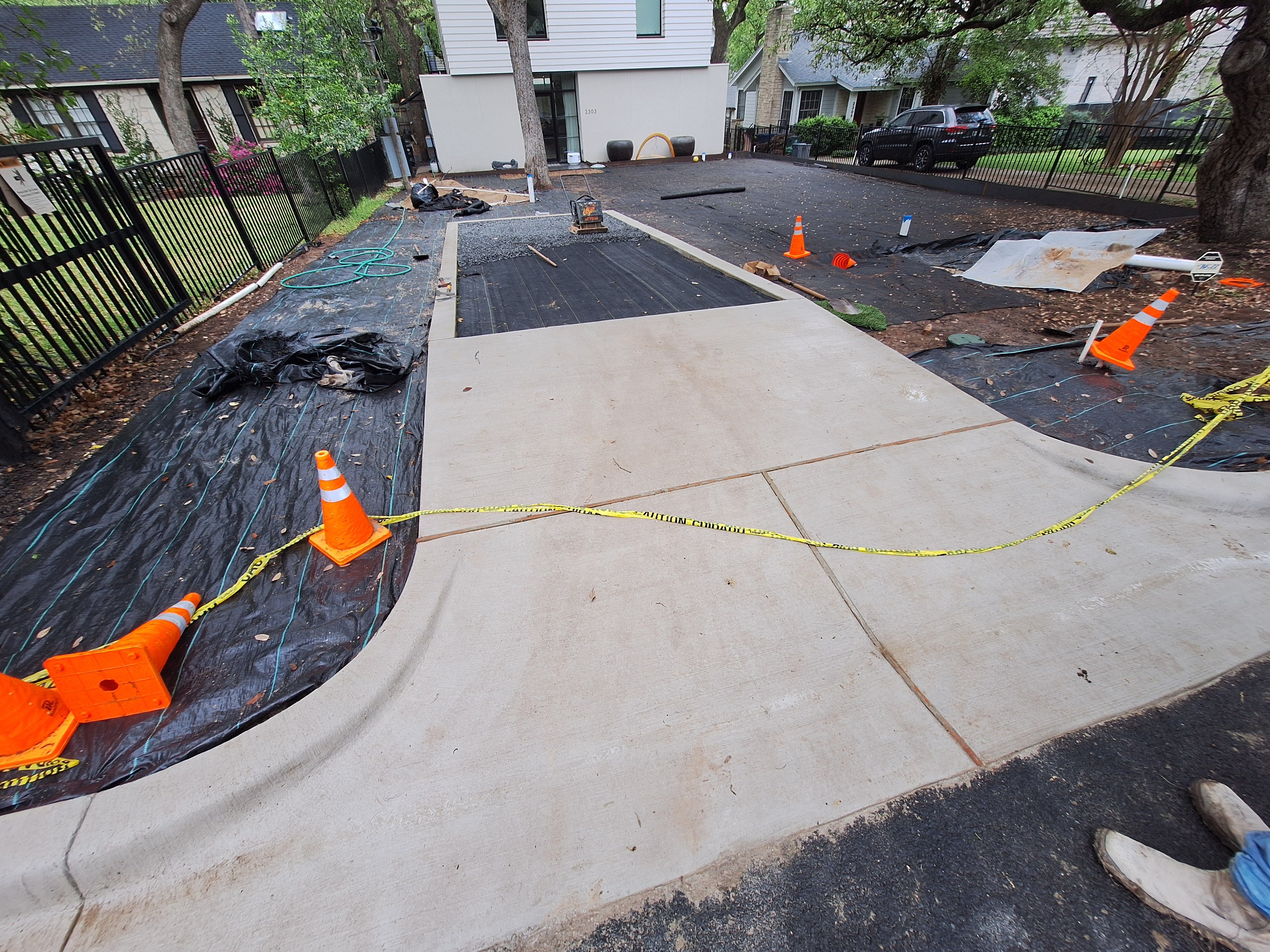  for Leo's Concrete Crew in Elgin, TX