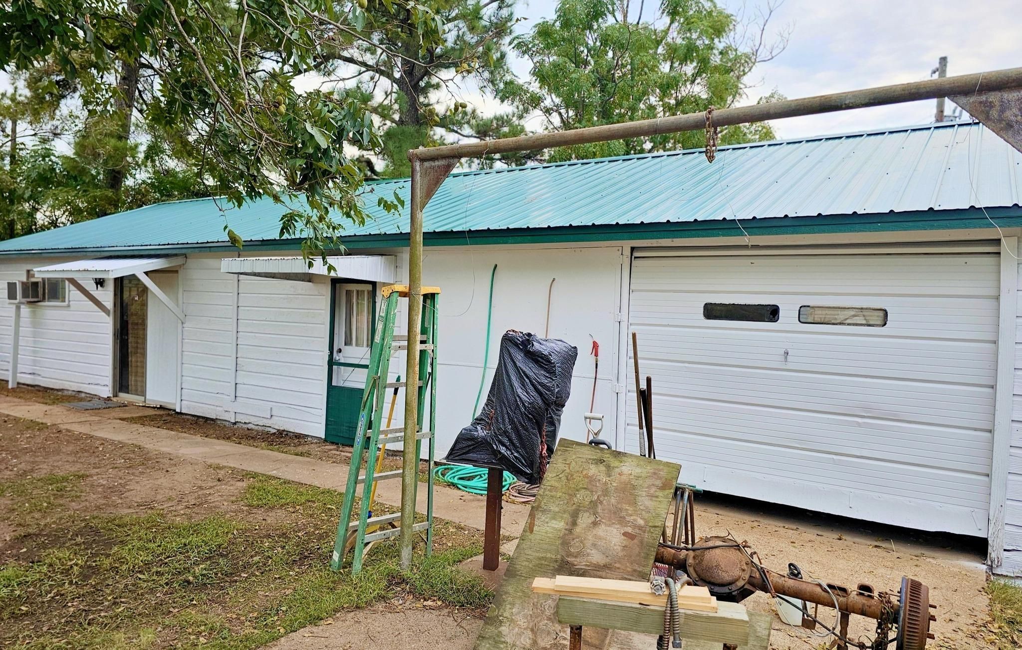  for Rogers Construction in Mount Vernon, TX