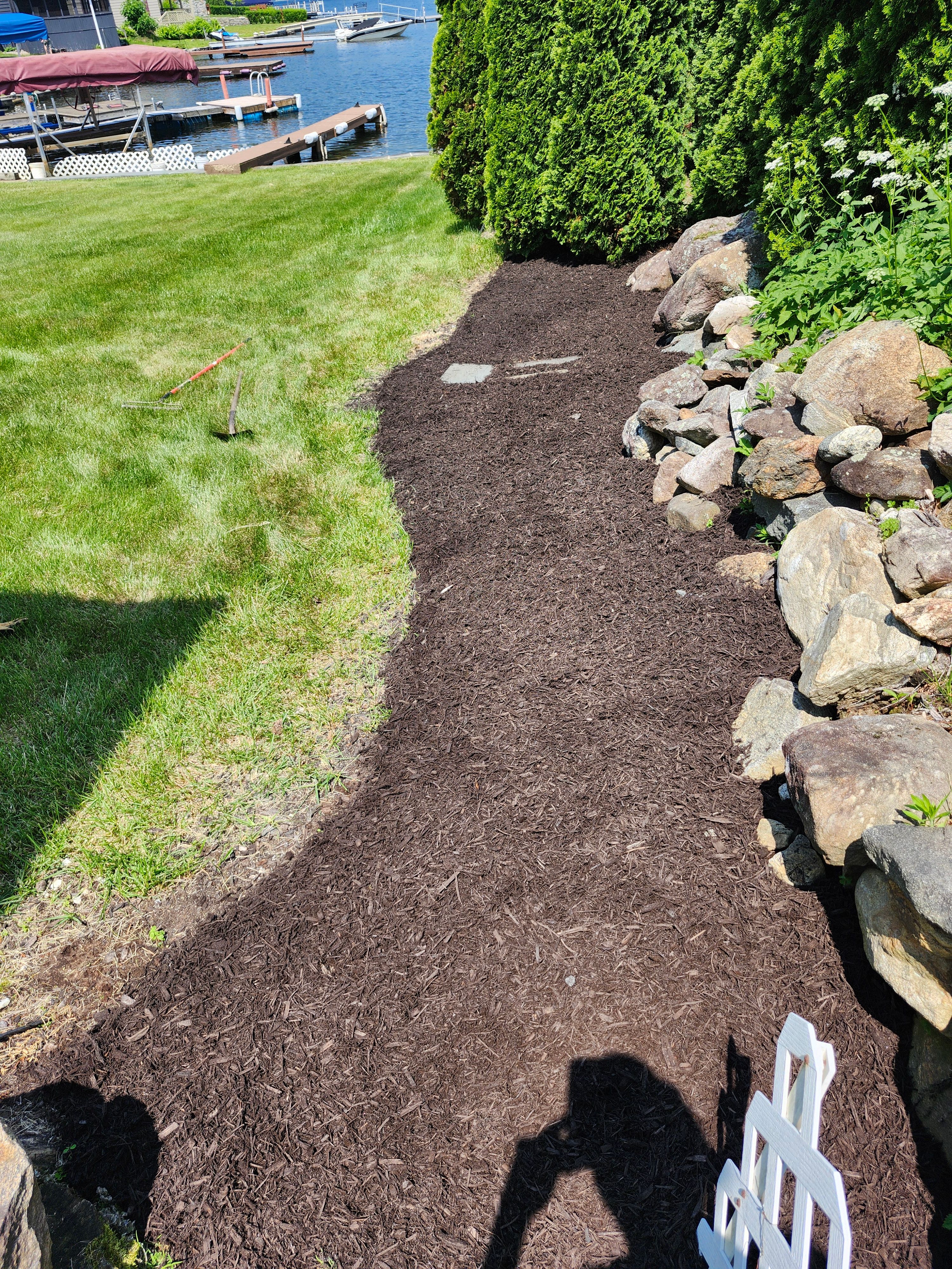 Muclhing & Weeding for Landscape Innovations LLC in Torrington, CT