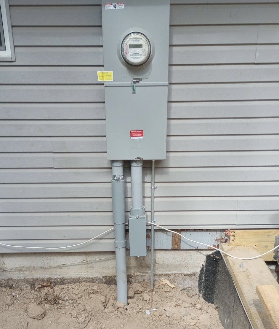  for Red's Electric in Camdenton, MO
