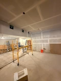  for MJ’s Painting & Remodeling LLC in Irving, TX