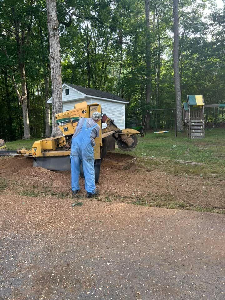  for Chipper's Tree Service  in Fort Payne, AL