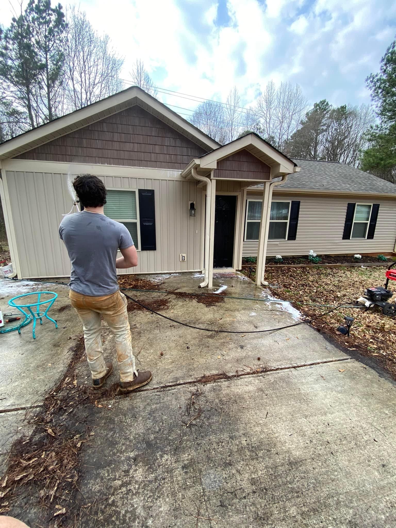 Mowing for Cowboys Lawn Care & Pressure/Soft Washing in Carrollton, Georgia