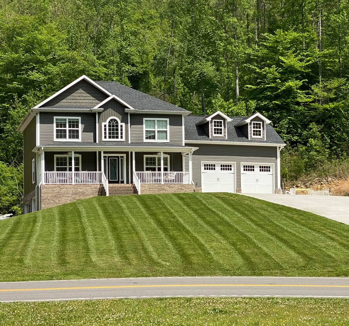 Lawn Care for Hays Lawn and Property Services in Clinton, TN