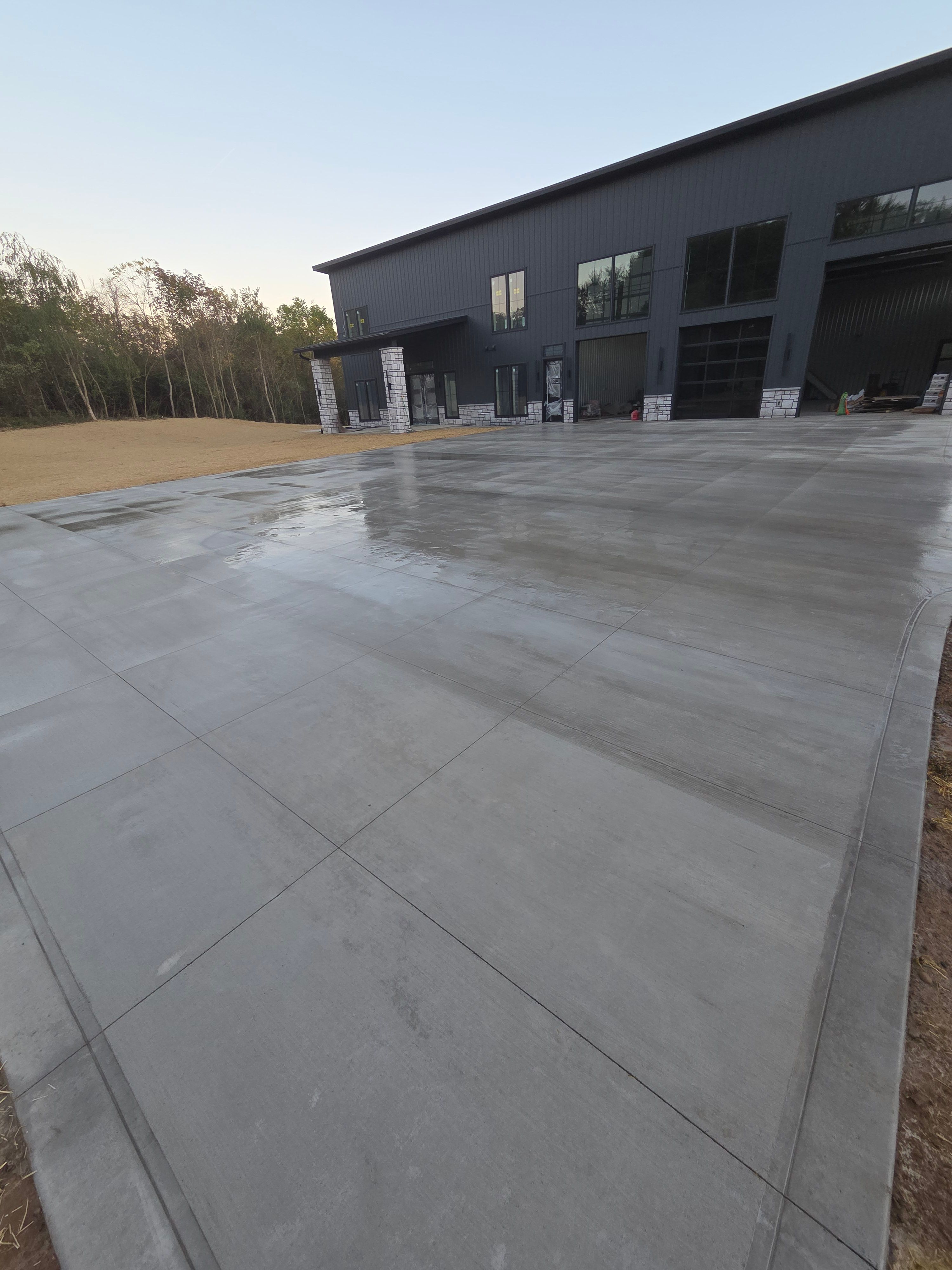  for New Edge Concrete in Mount Vernon, OH