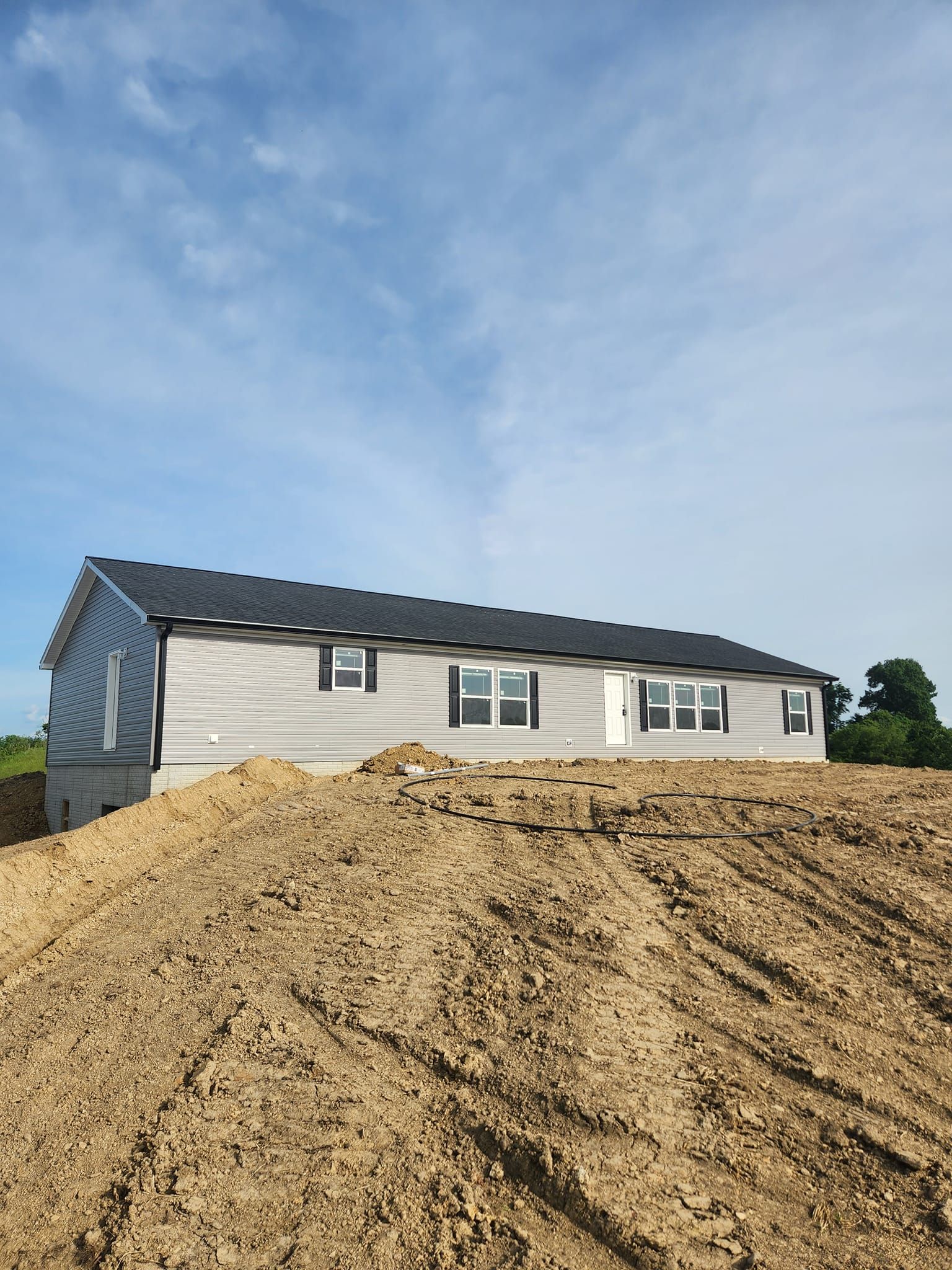 Roofing for Top Hand Roofing and Gutters in Pomeroy, OH