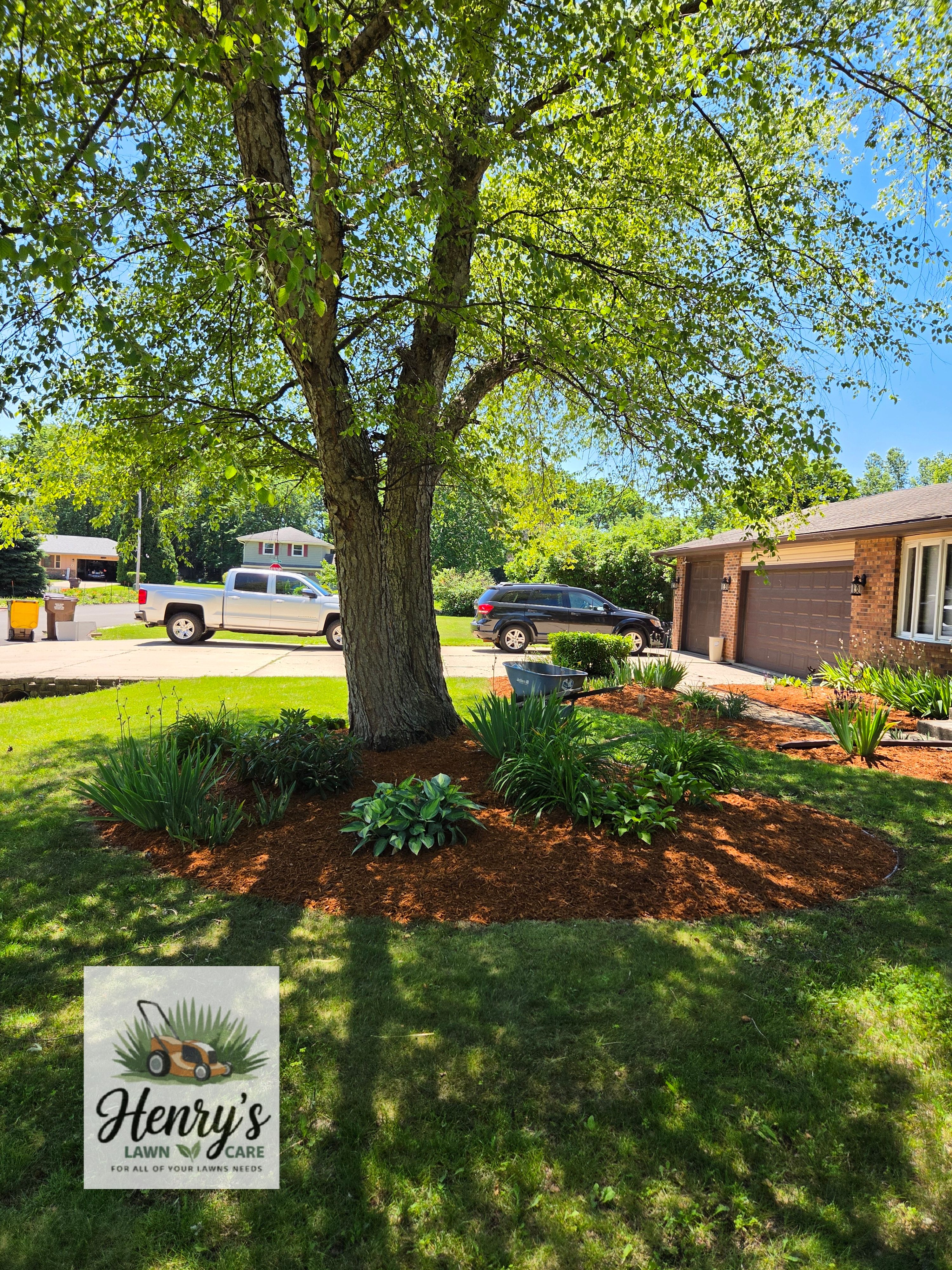  for Henry's Lawn Care in Rockford, IL