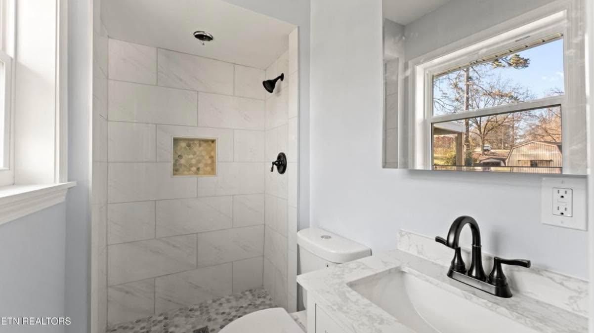  for Five & Two Construction in Maryville, TN