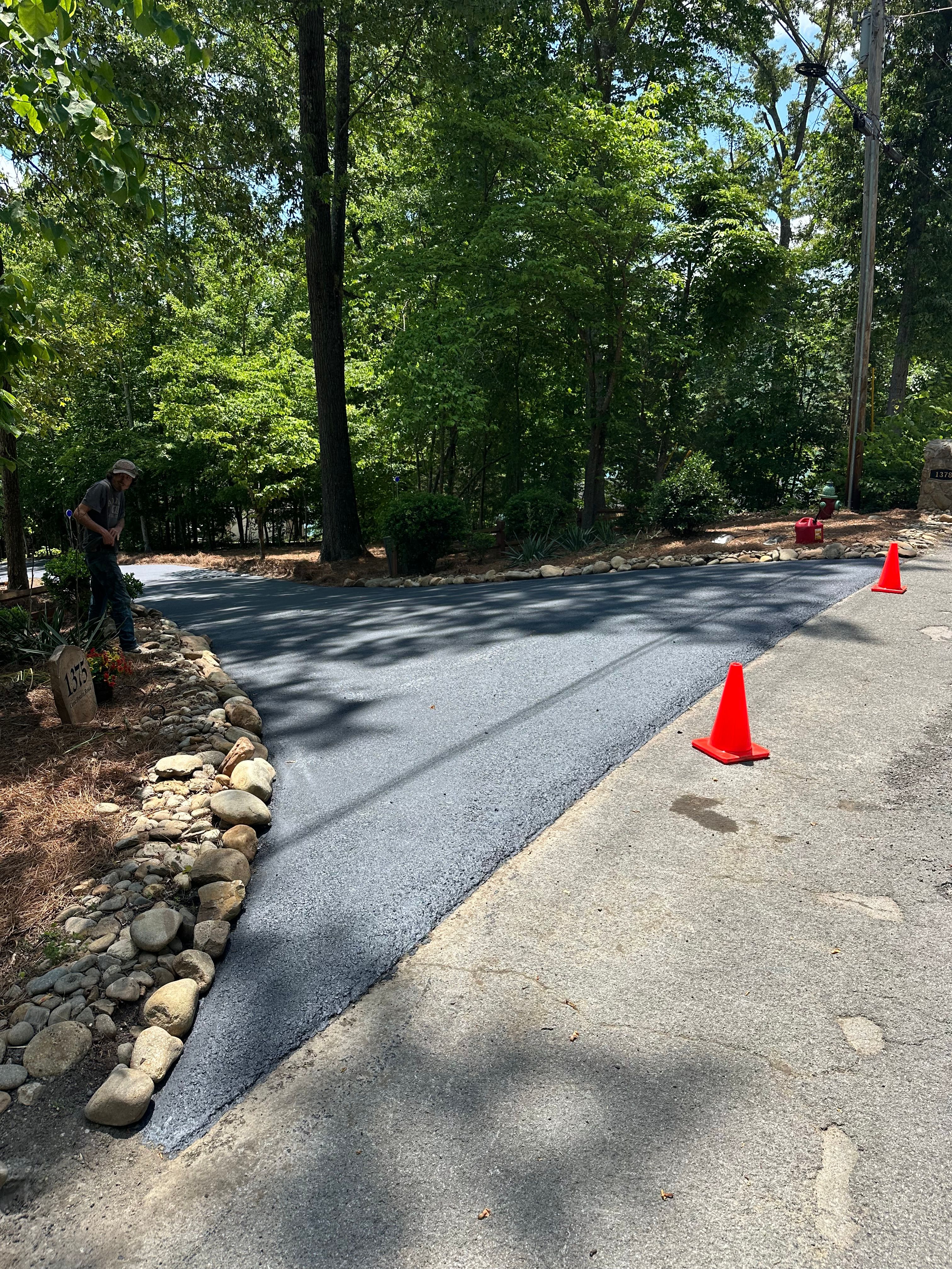  for Metzler Paving and Sealcoating LLC in Jacksboro, TN