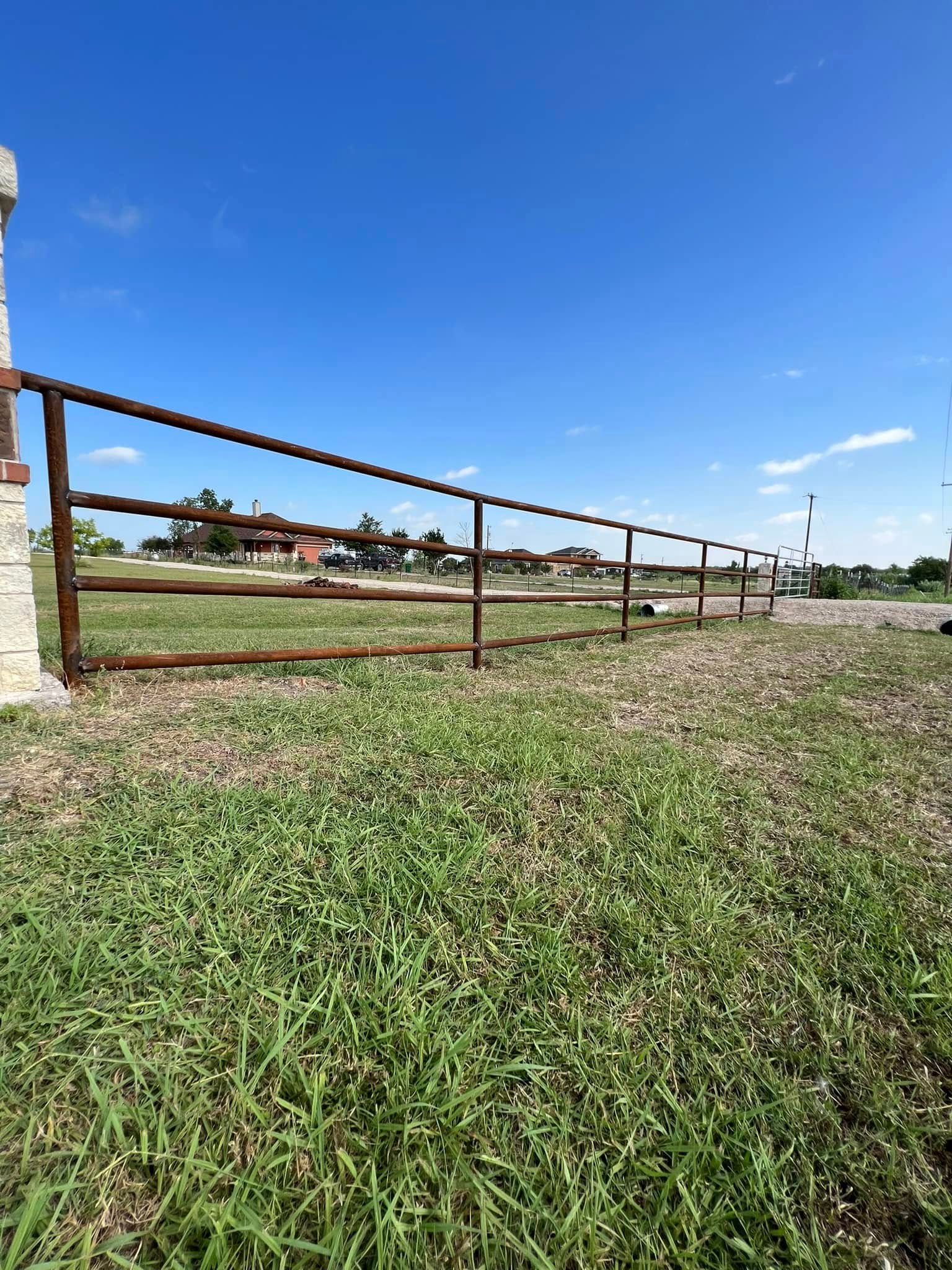Fences for Chavez Welding & Fencing in Manor, TX