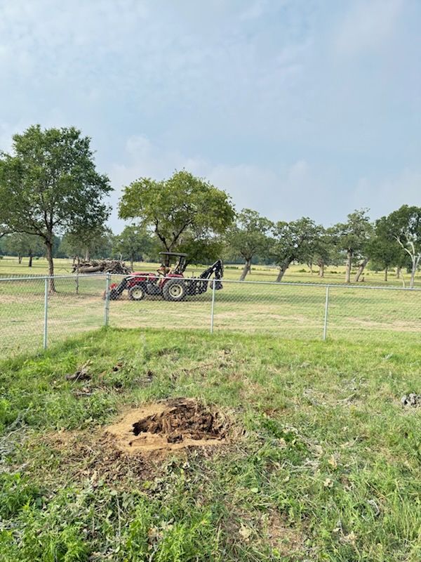  for Tomas Stump Grinding in Giddings, TX