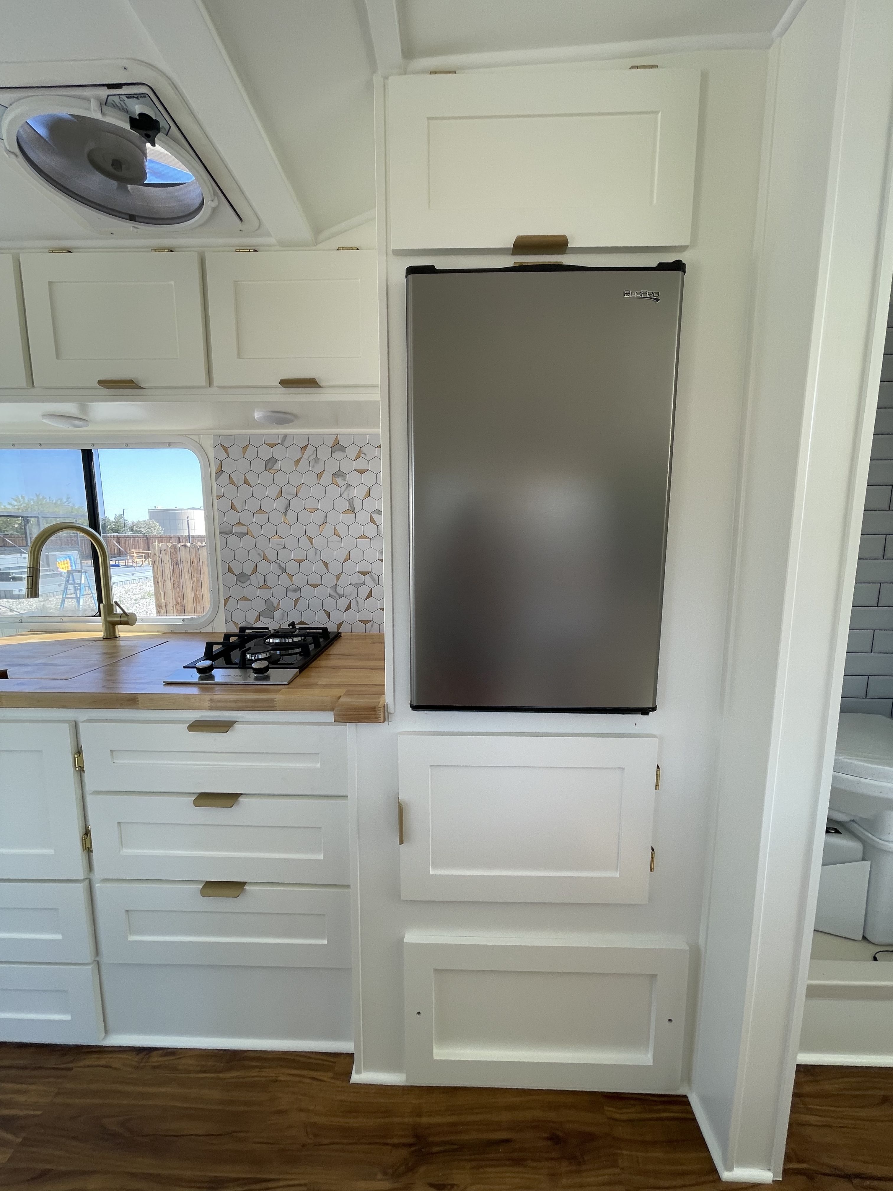 1987 Chevy Winnebago Class C for Mauka to Makai RV Renovations in Los Angeles, CA