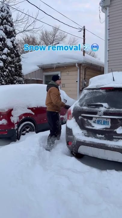  for CMN Exterior Maintenance in Hamilton, ON