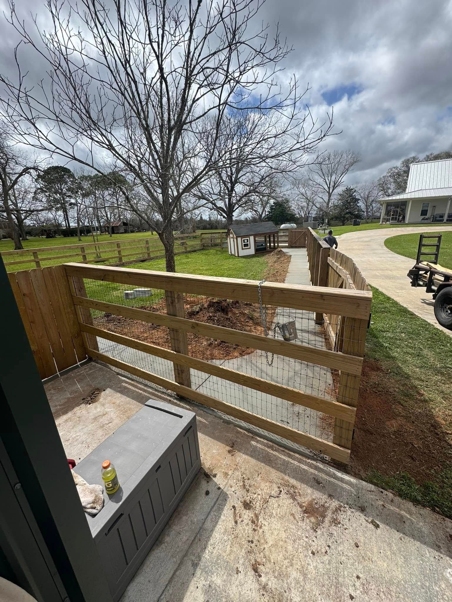  for Elite Construction in Rosharon, TX
