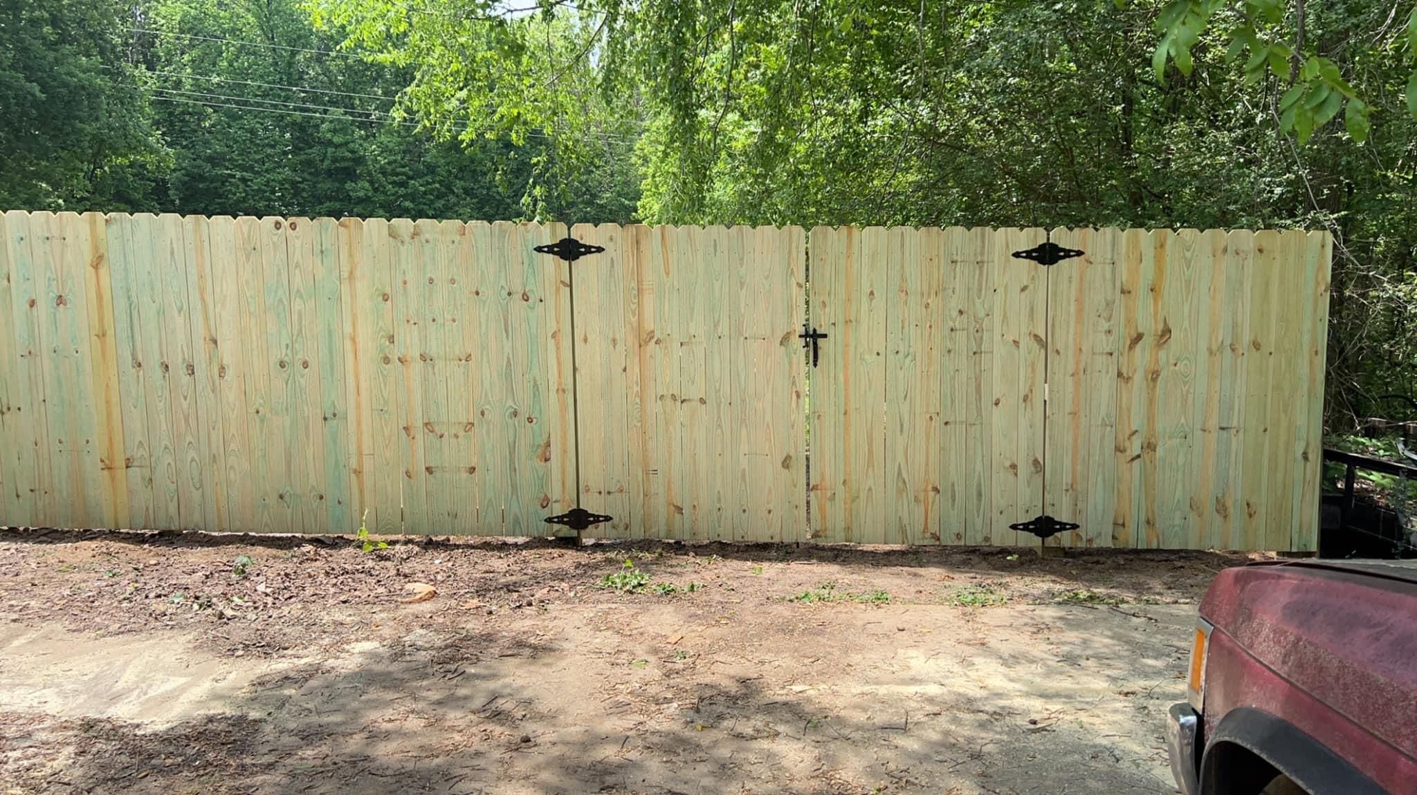  for Manning Fence, LLC in Hernando, MS