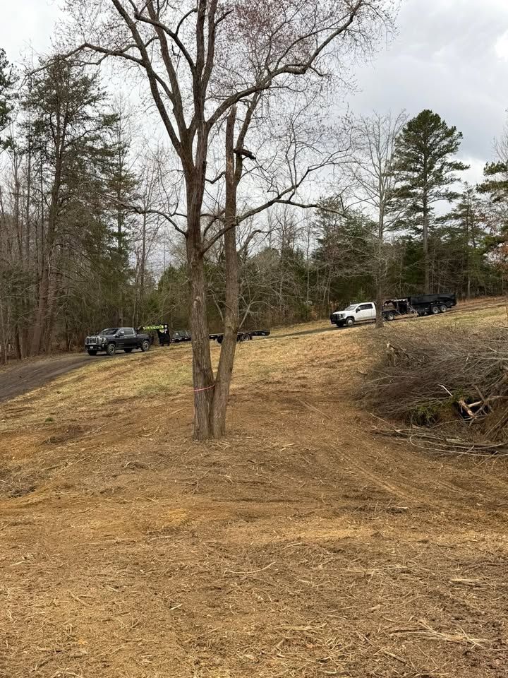 All Photos for Hunt’s Hauling & Landworks LLC in Danville, VA