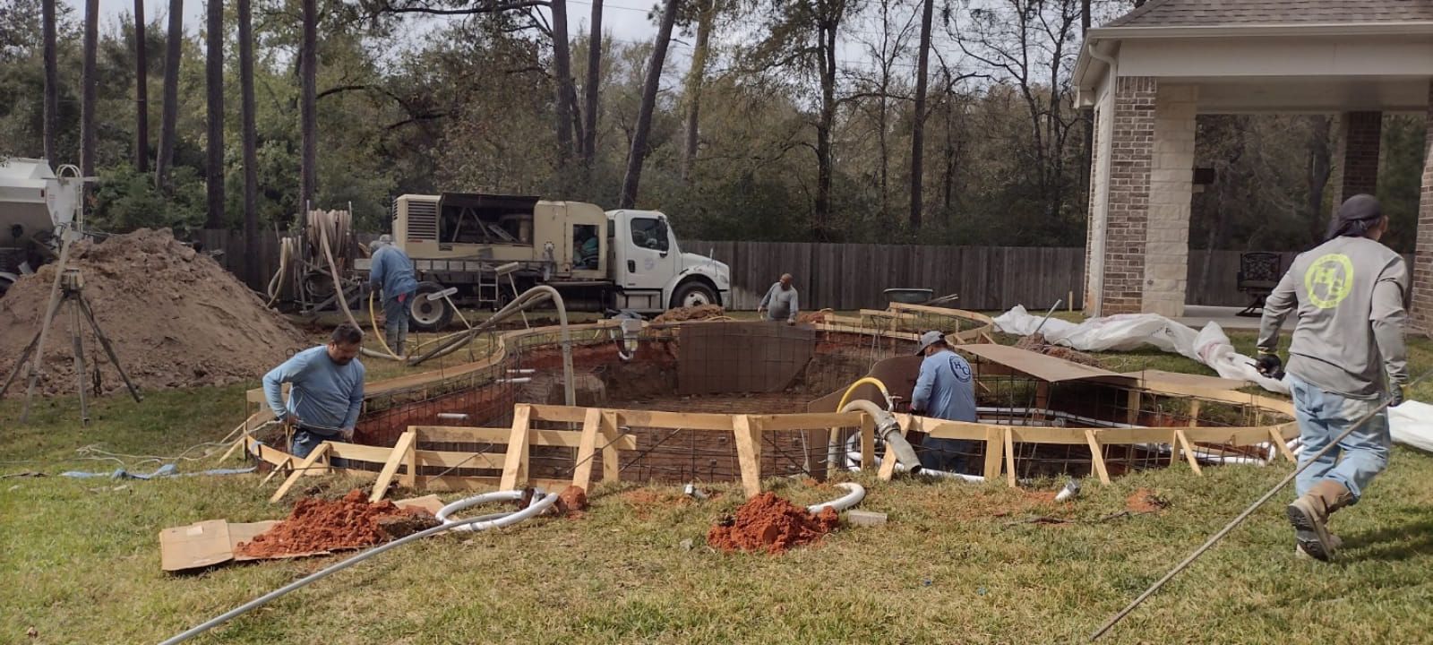 Custom Pool Construction for Out Back Pool and Spa Creations in The Woodlands, TX