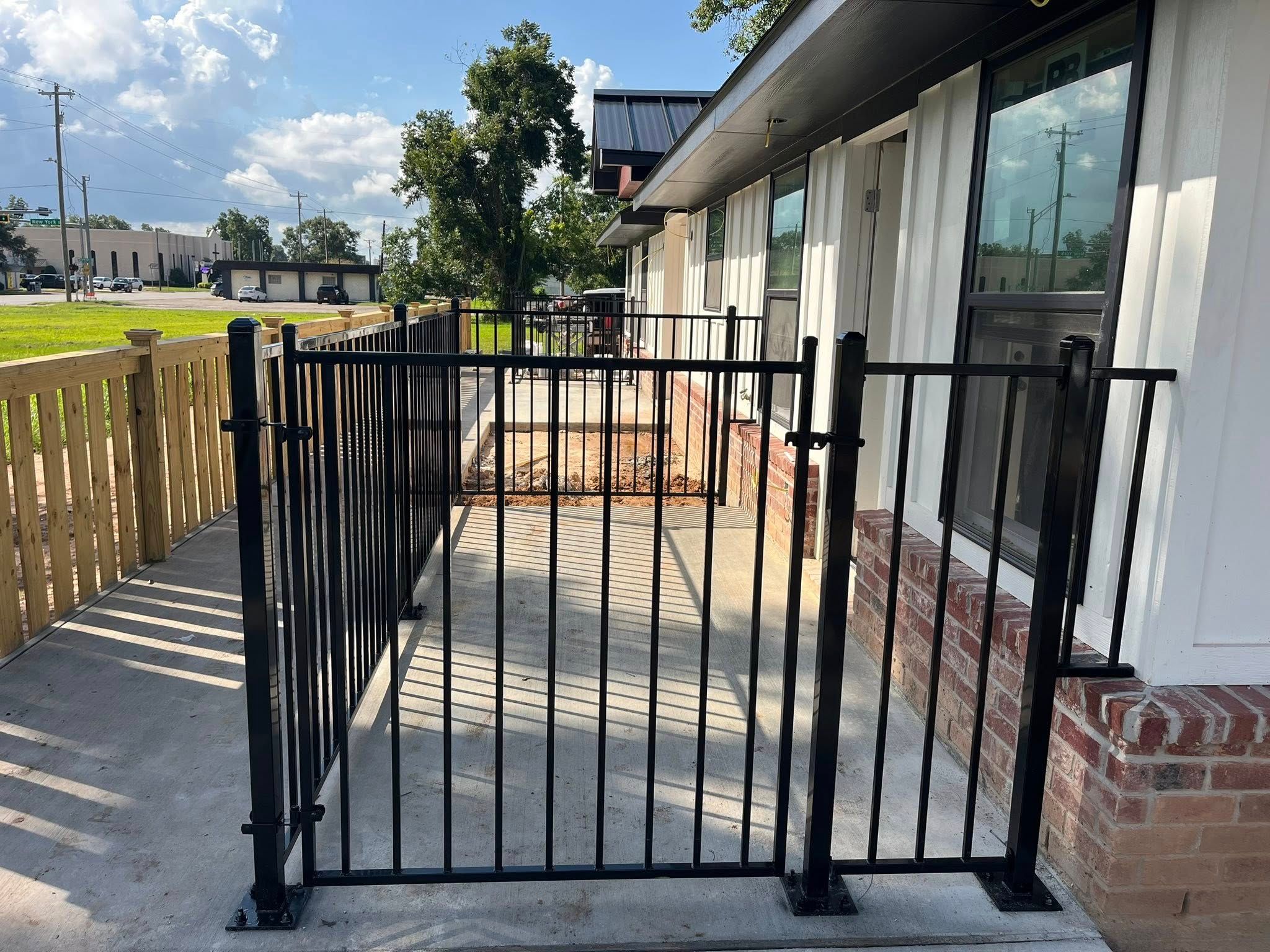  for Aly Fence in Angleton, TX