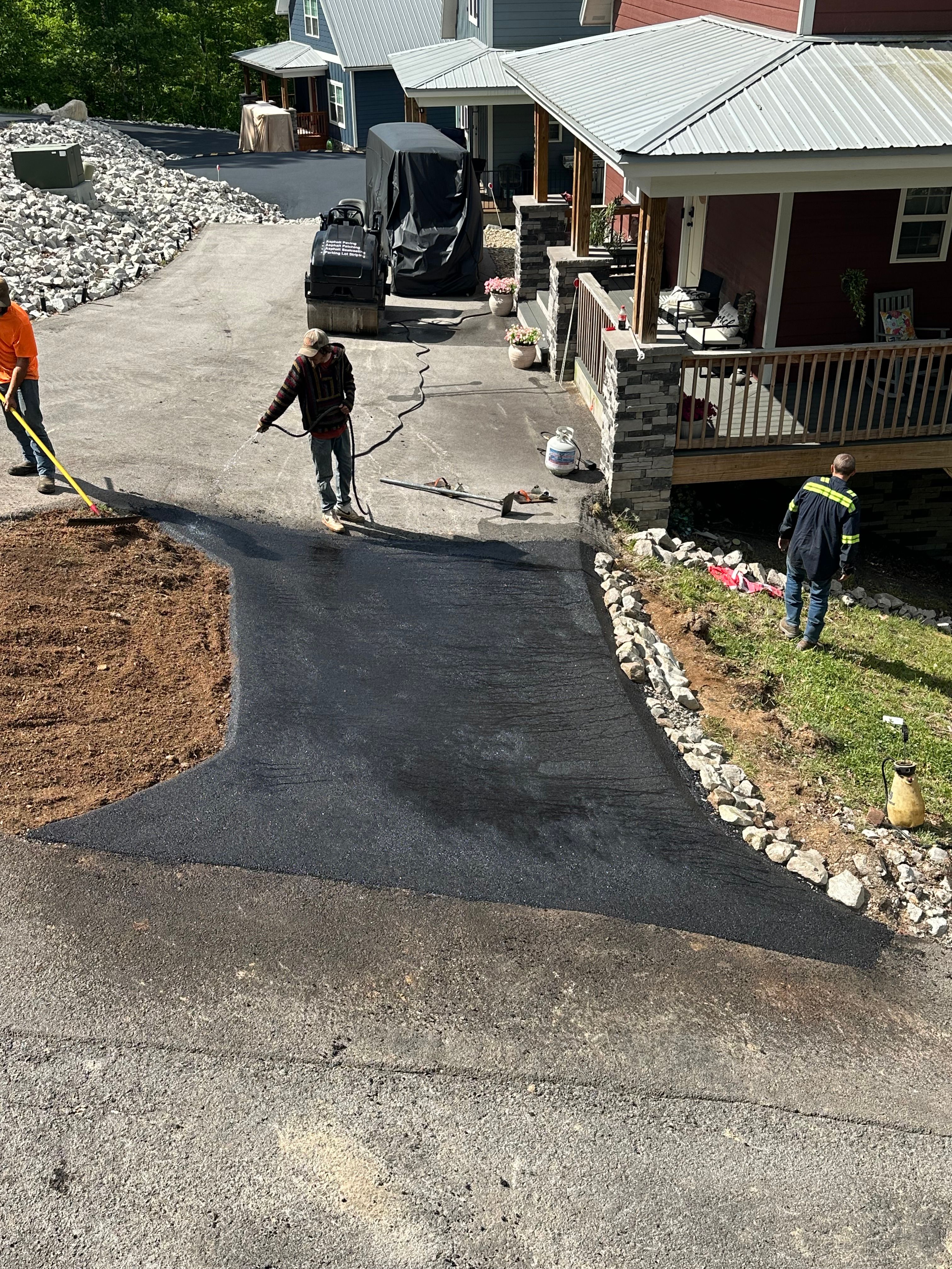  for Metzler Paving and Sealcoating LLC in Jacksboro, TN