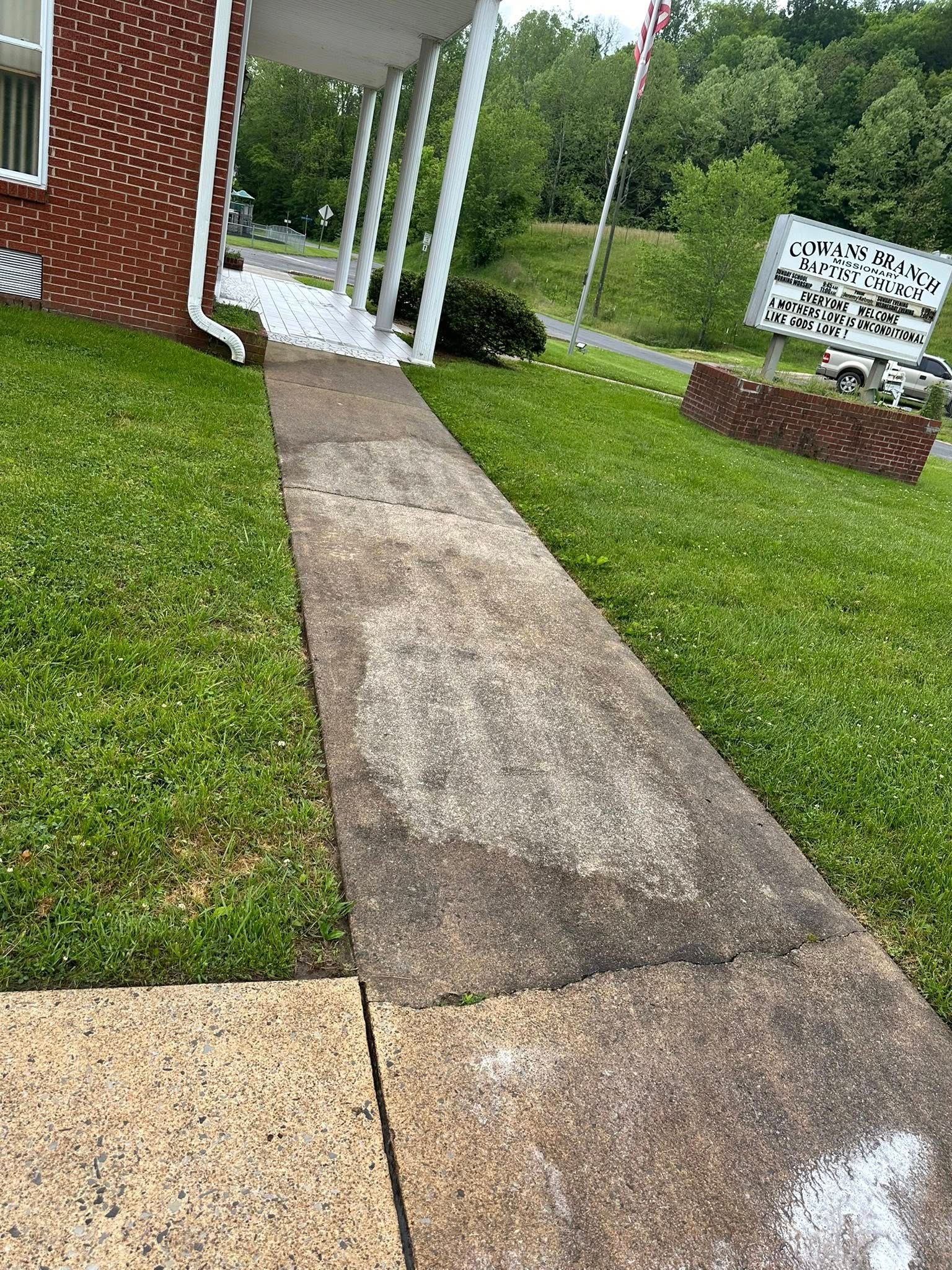 Pressure Washing for Pristine Pressure Washing LLC in Kingsport, TN