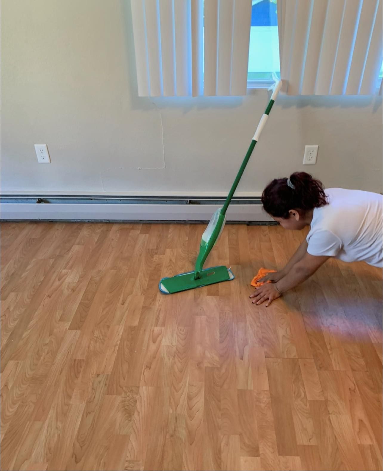  for Omi’s Cleaning Services in  Minneapolis, MN