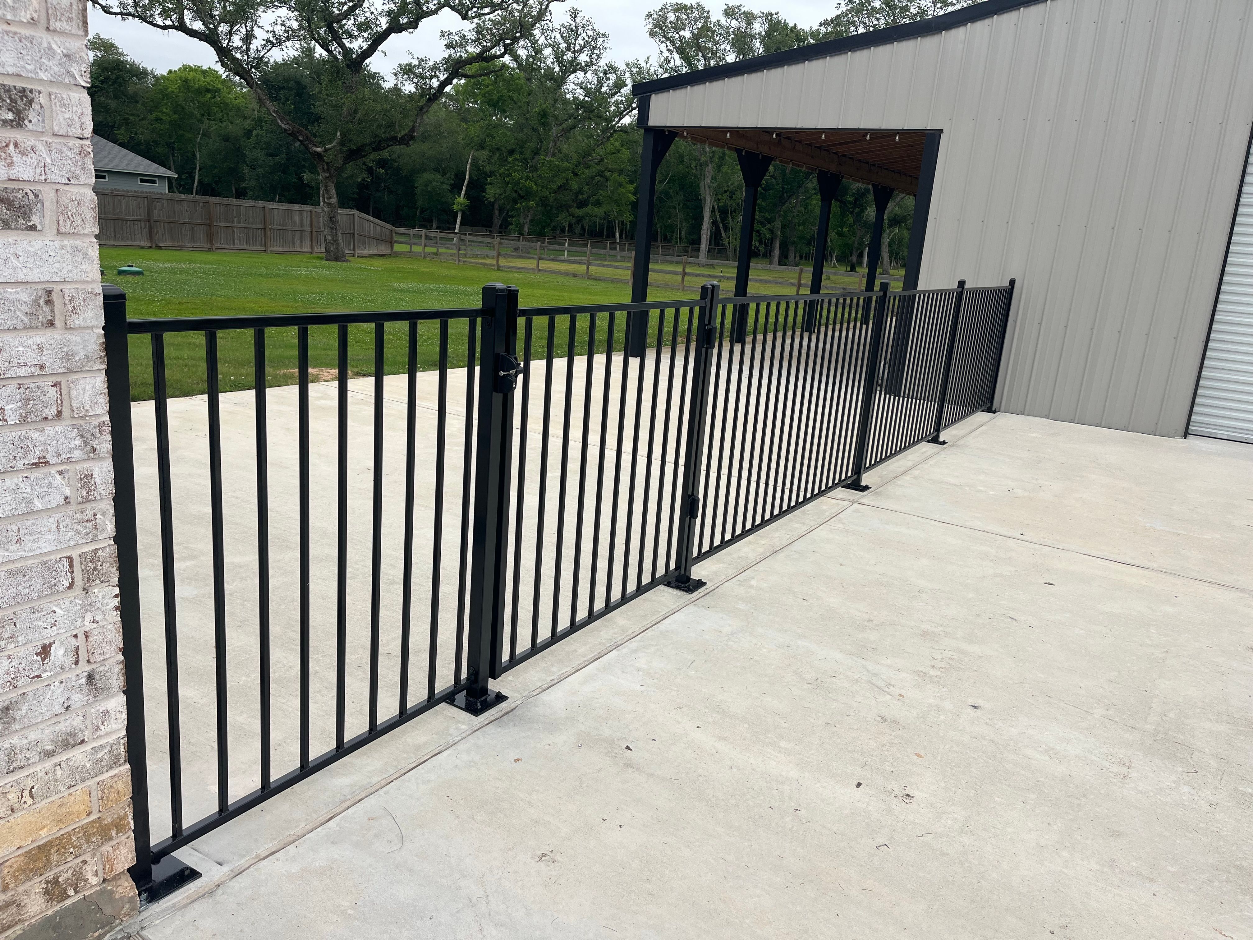  for Aly Fence in Angleton, TX