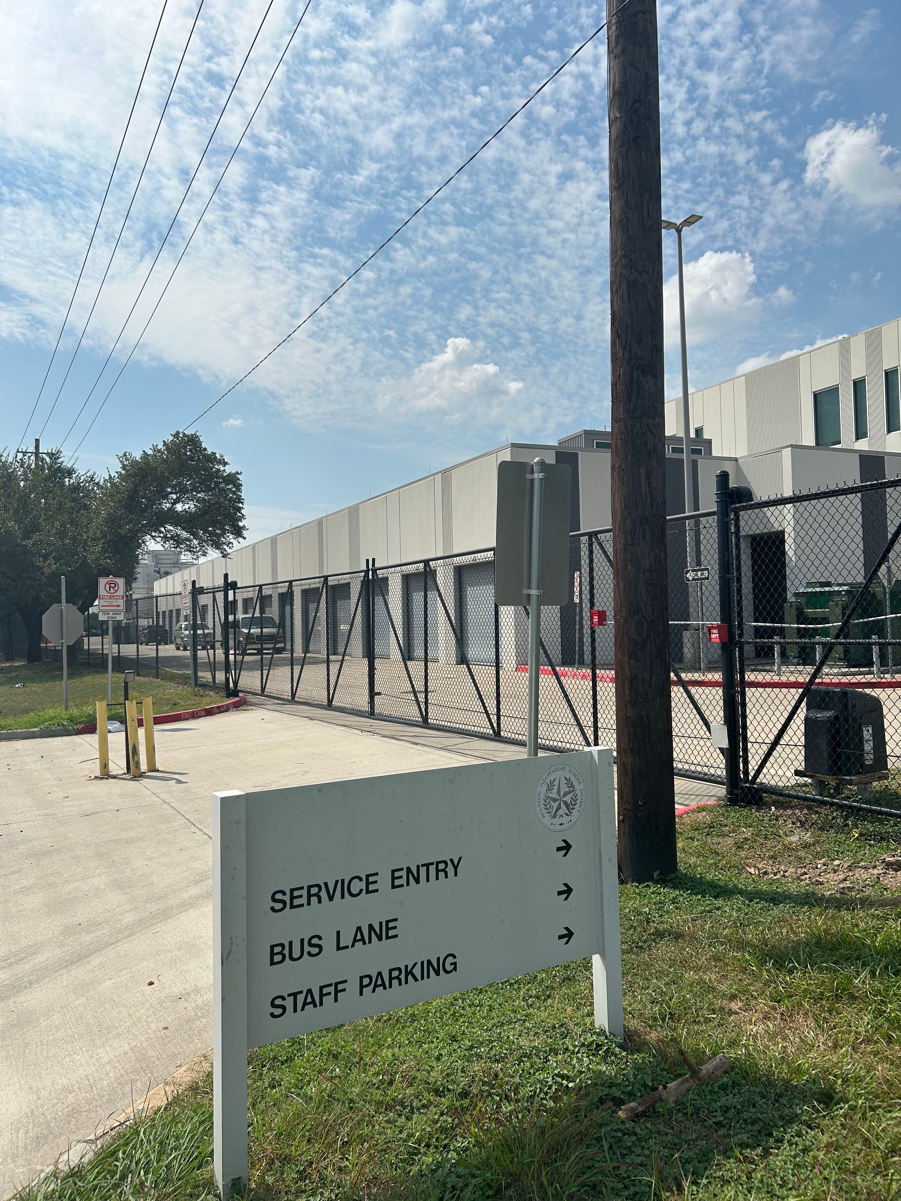  for Kingdom Fence in Houston, TX