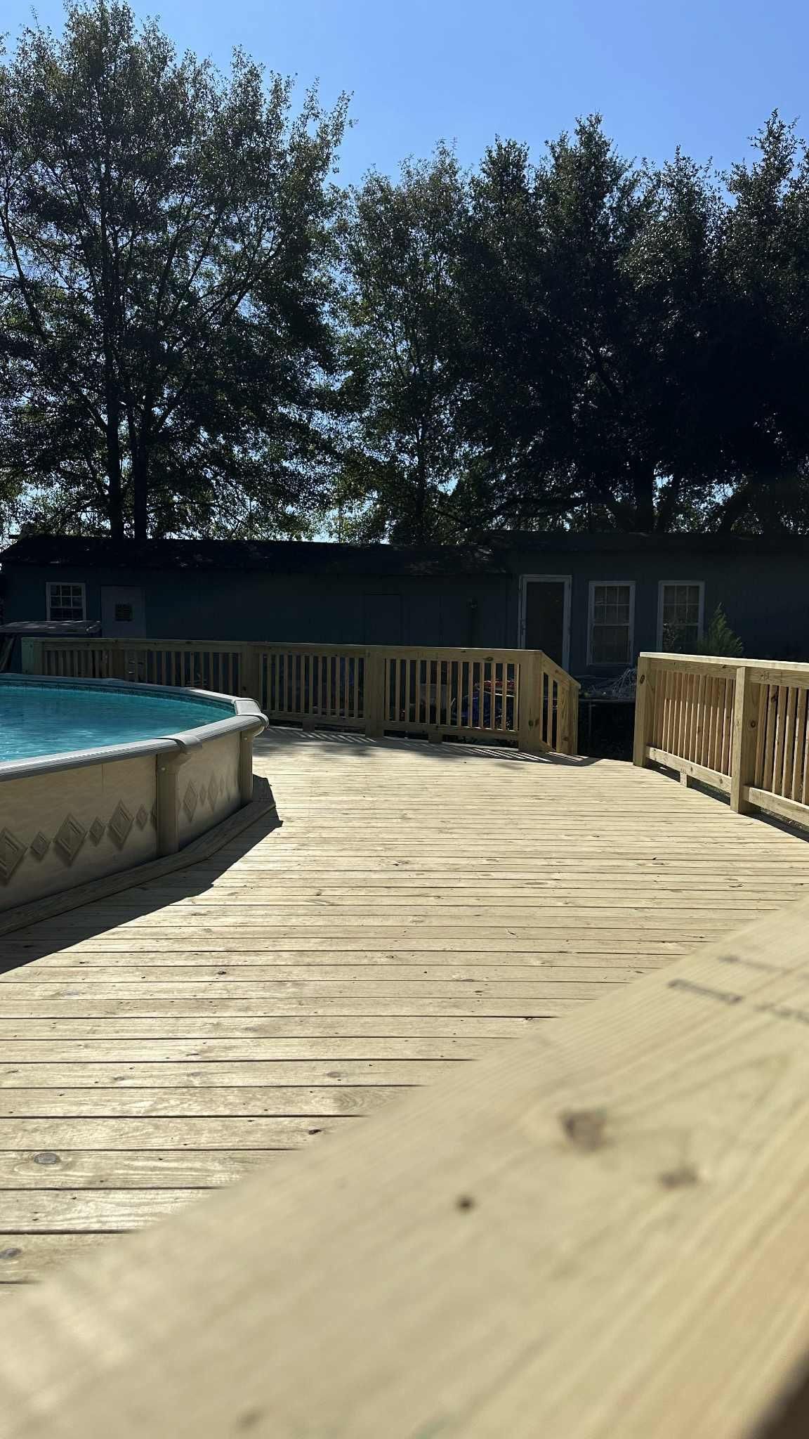  for JB Nealy Fence in Elgin, SC