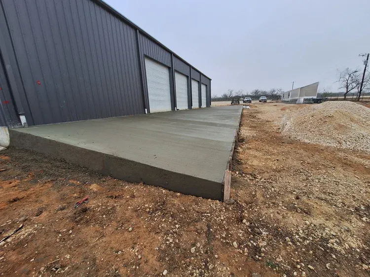  for Leo's Concrete Crew in Elgin, TX