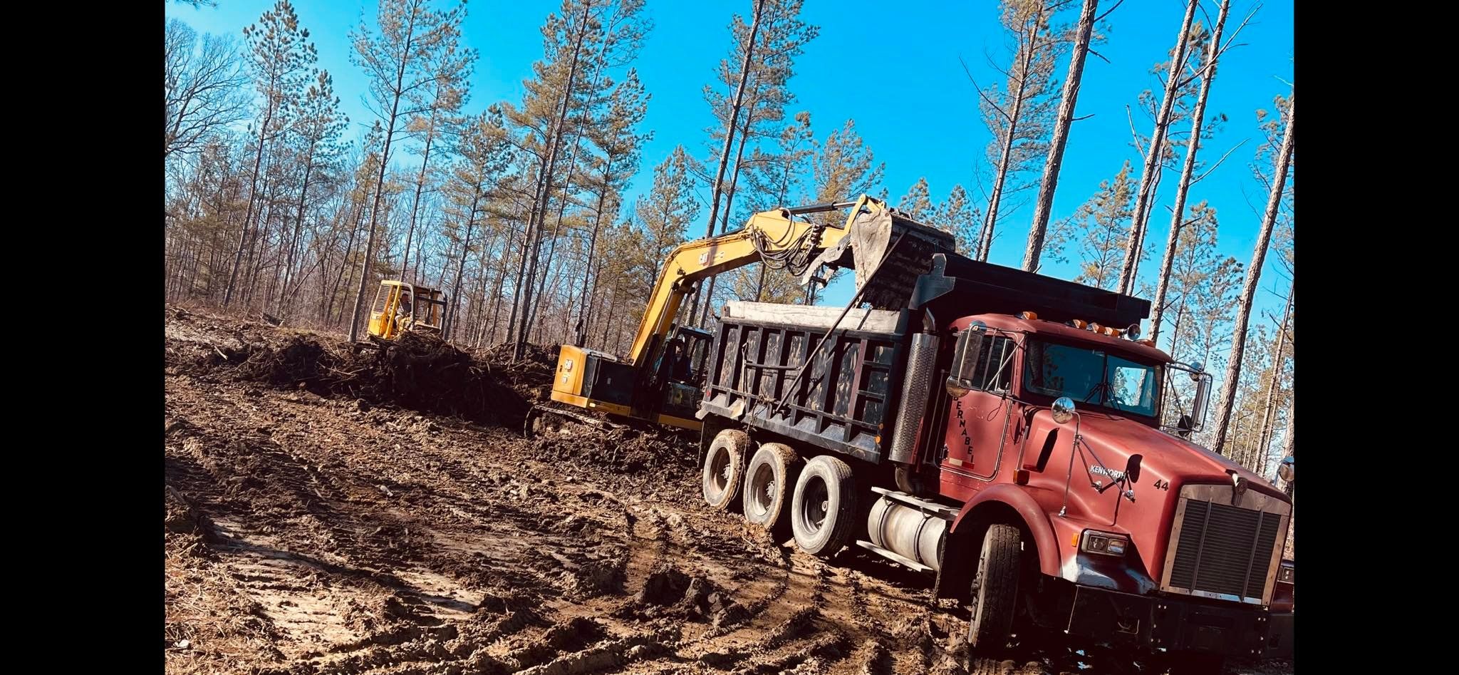  for Mountain Land Services LLC. in Oneida, TN