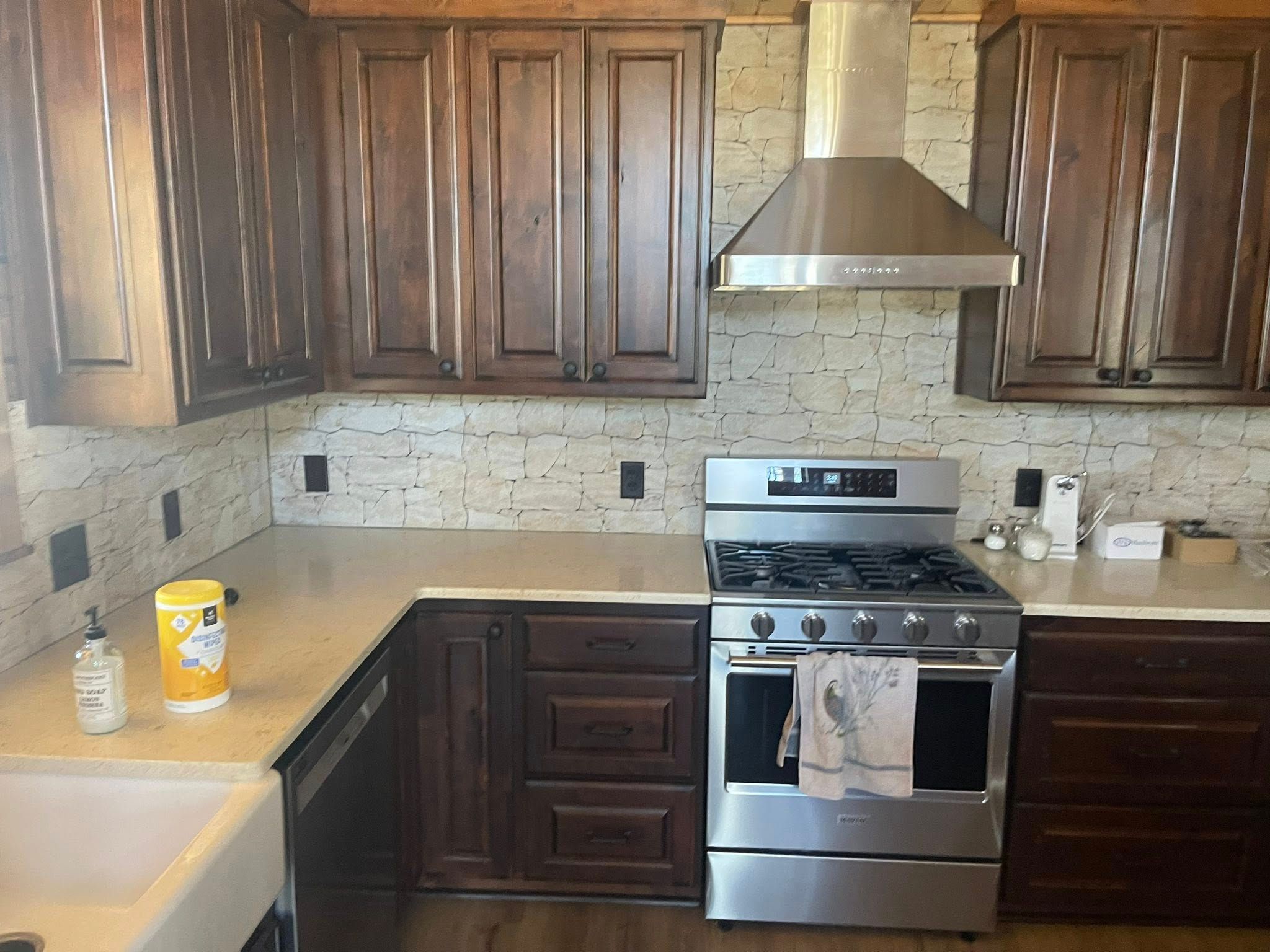  for Moss Construction in Longview, TX