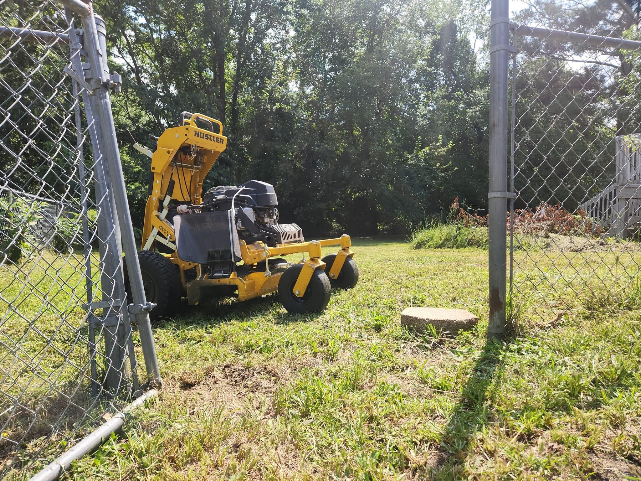 Driveway Grading for South Montanez Lawn Care in Fayetteville, NC