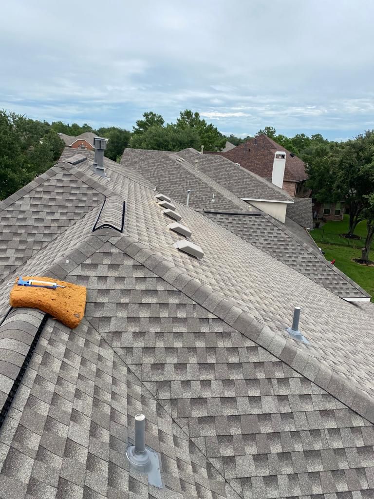  for E & E Roofing & Exteriors LLC in Baytown, TX