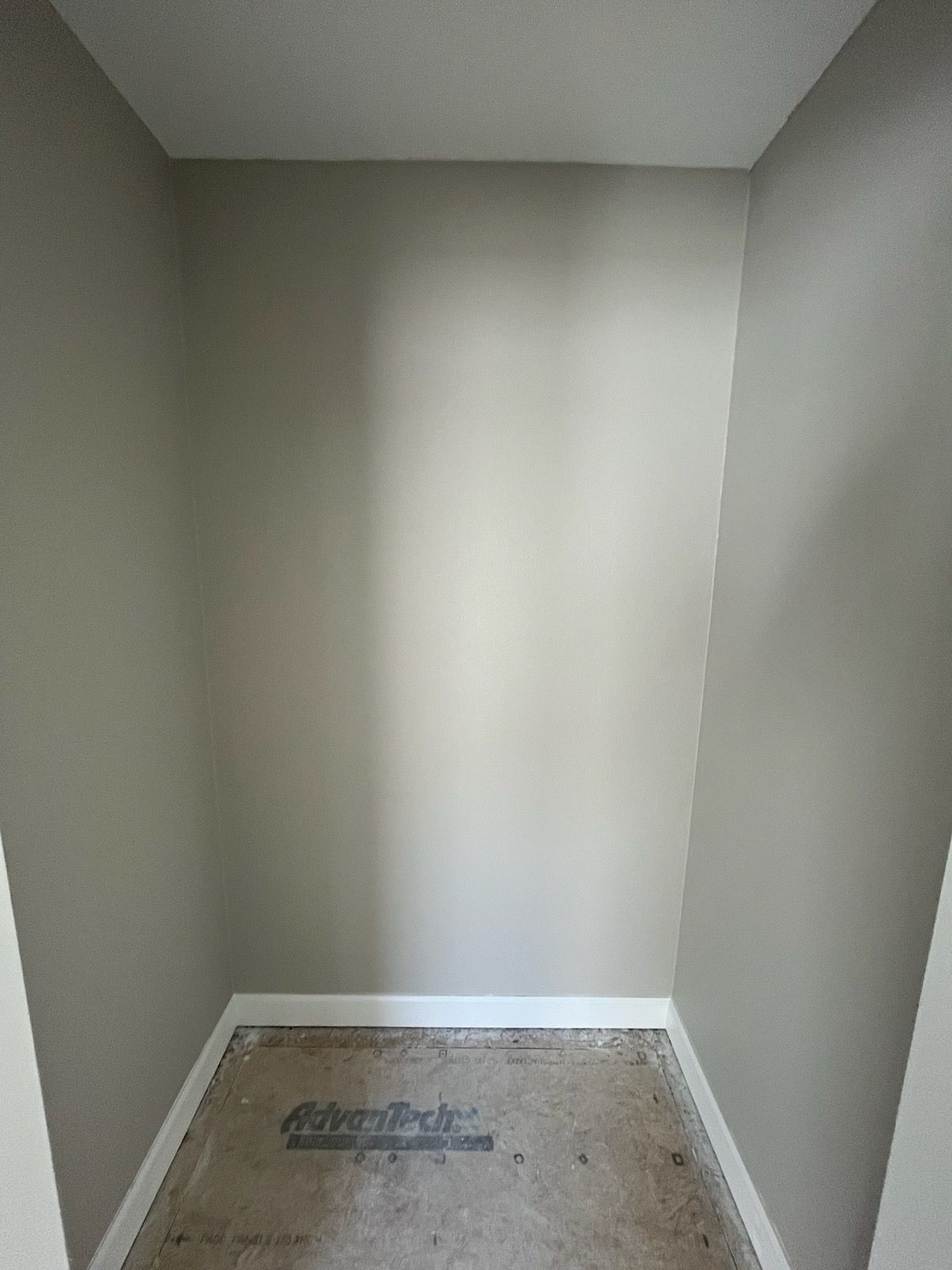  for Escorpio Painting in Tampa, FL