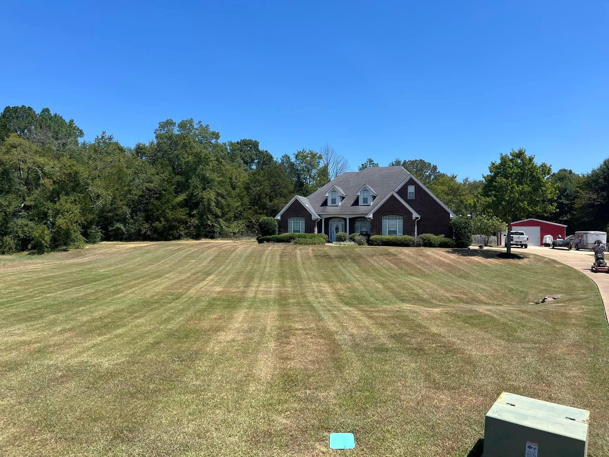 All Photos for Spectacular LawnScapes in Olive Branch, MS
